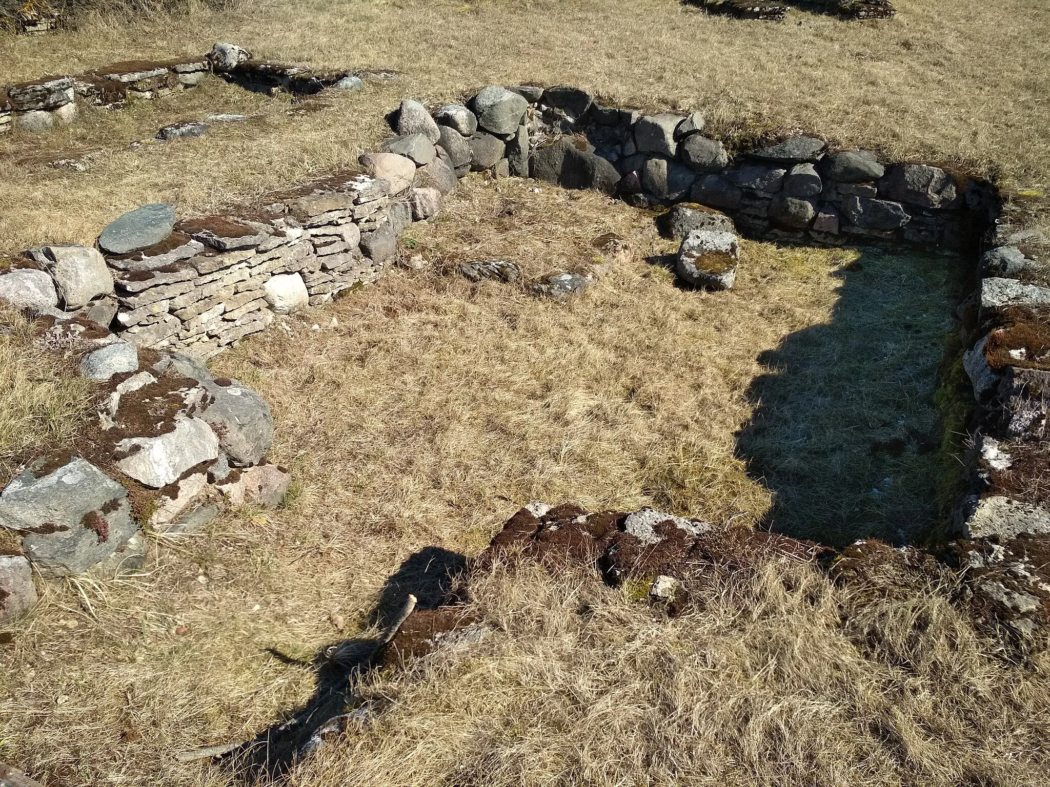 Photo showing: Lehmja asulakoha hoone kontuuride rekonstruktsioon (Pildikülas)