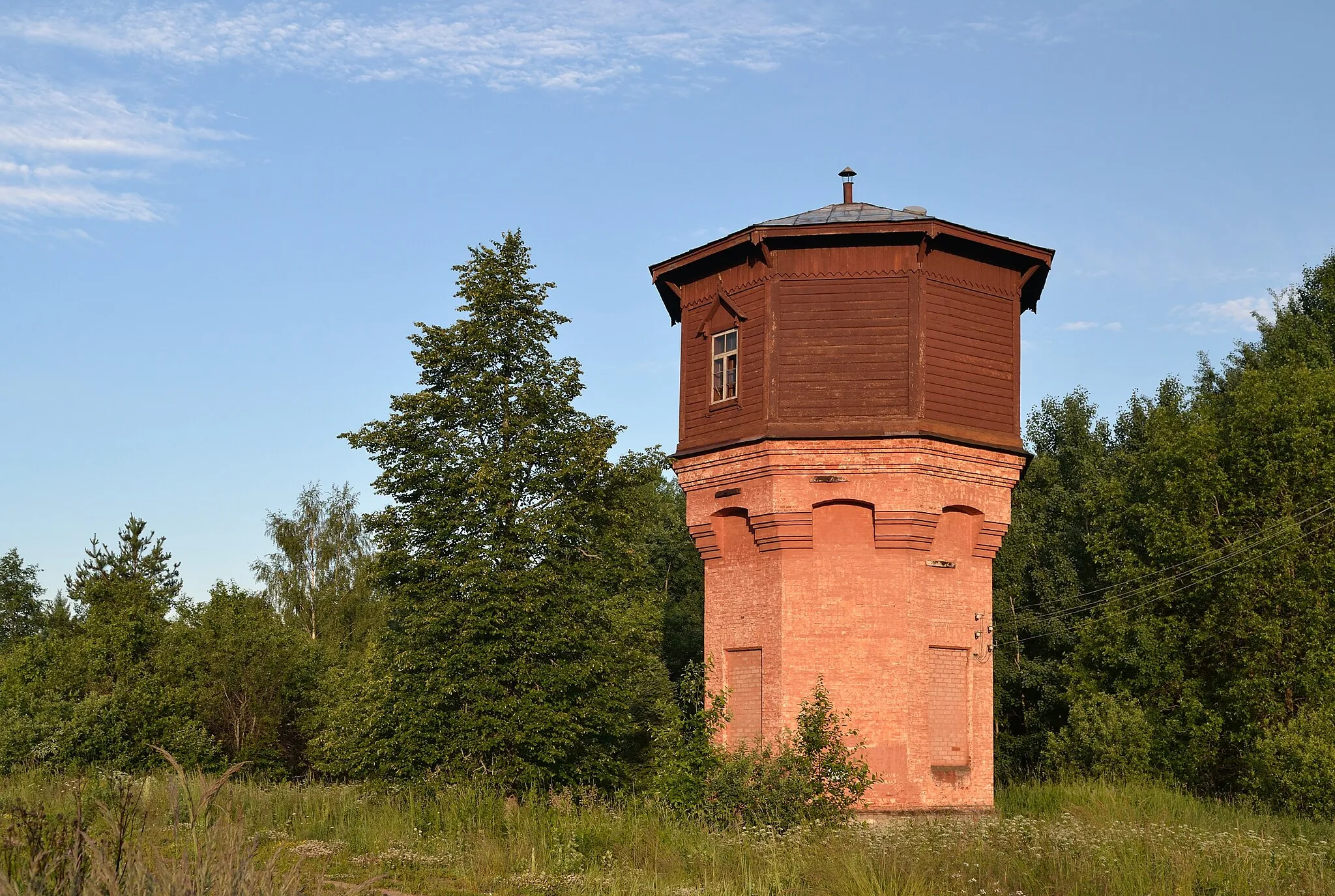 Photo showing: Sangaste station water tower, built in the late 19th century