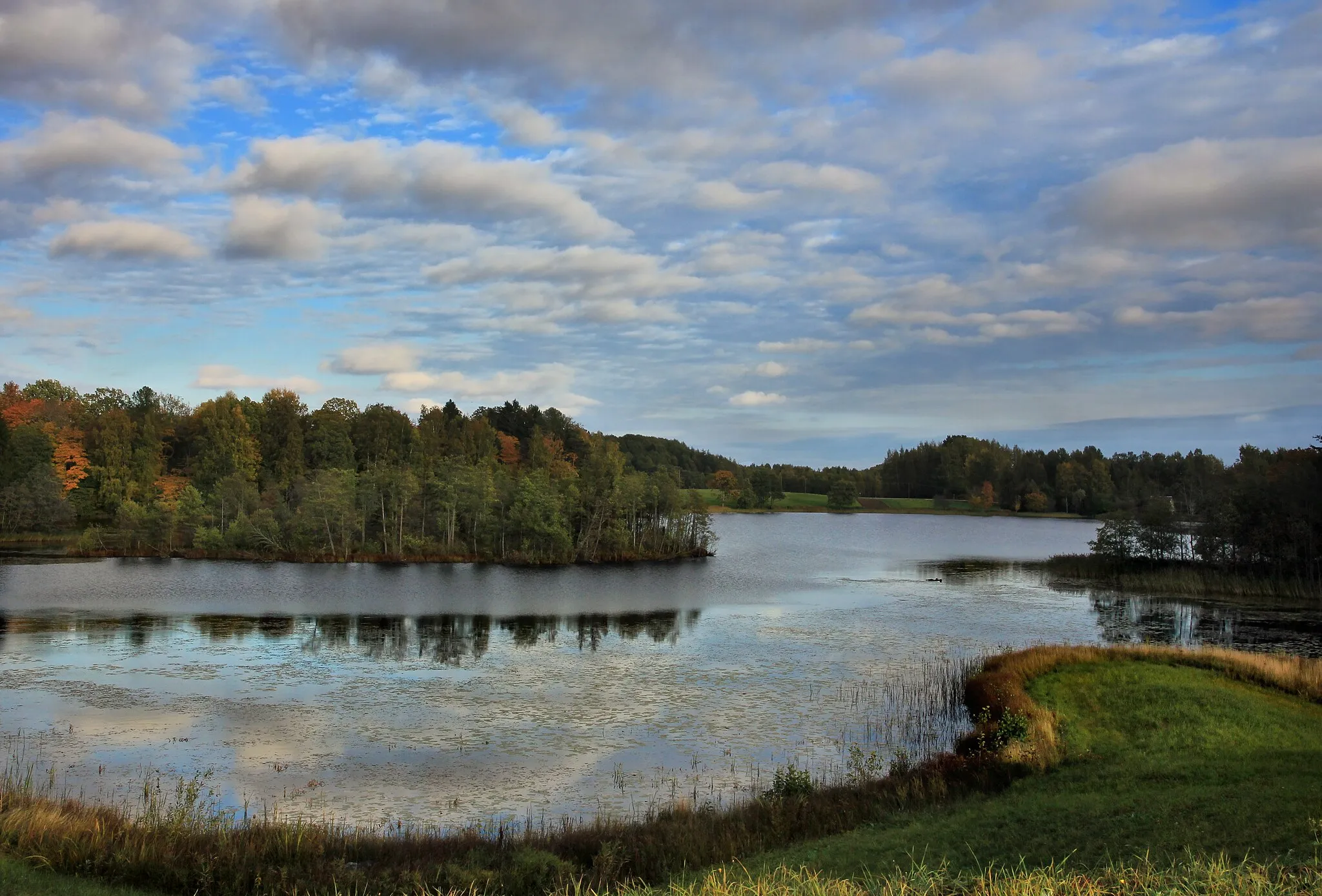 Photo showing: Vaade Järvesaare poolsaarelt Läände