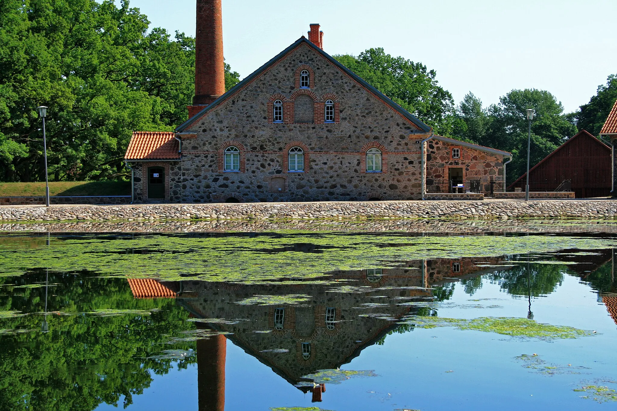 Photo showing: Olustvere mõisa viinavabrik