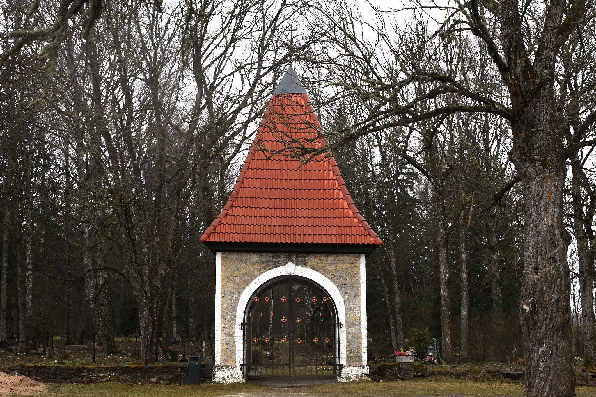 Photo showing: Järva-Jaani Tornialuse cemetery