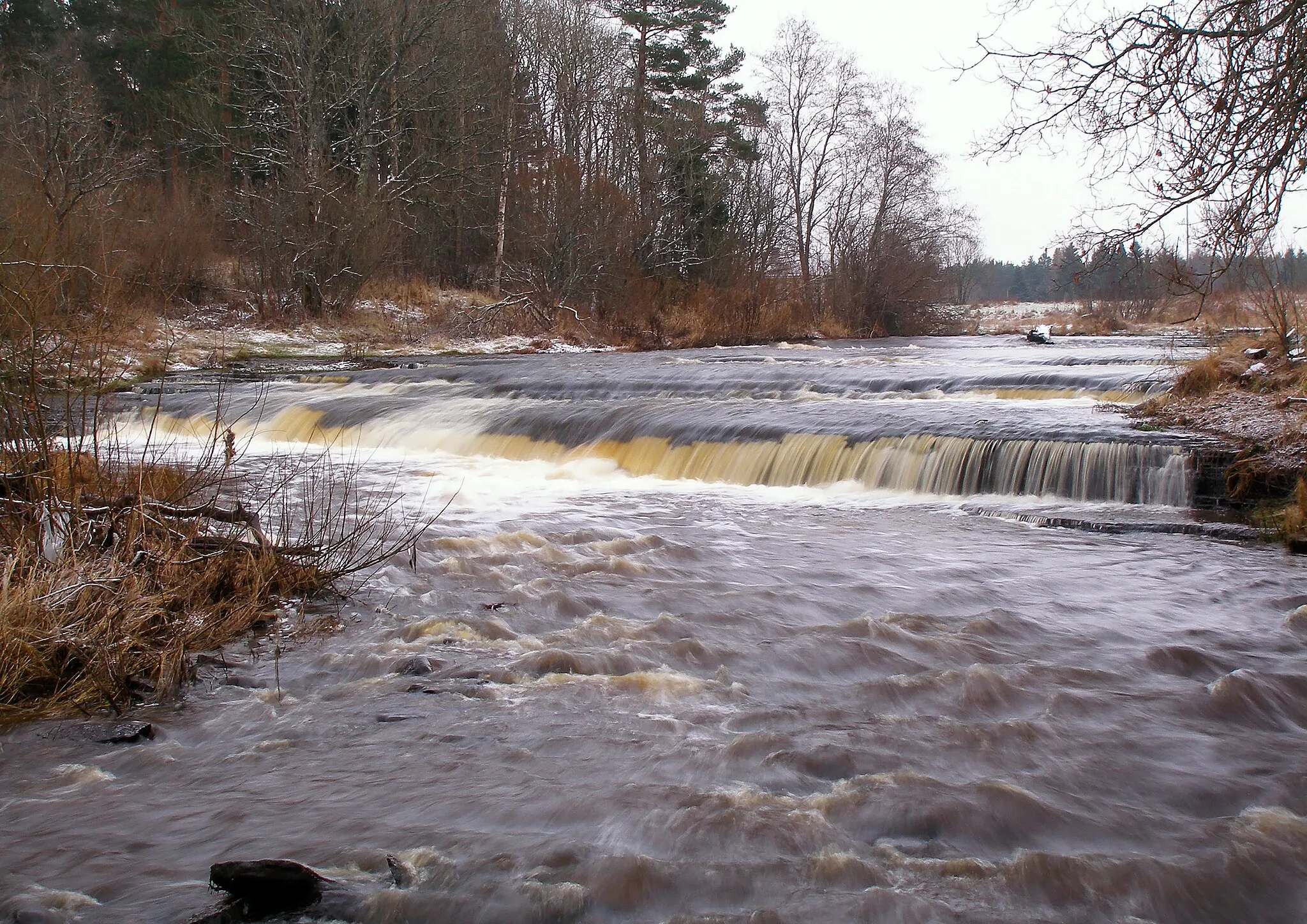 Photo showing: Vahiküla waterfall, Vääna River, Estonia