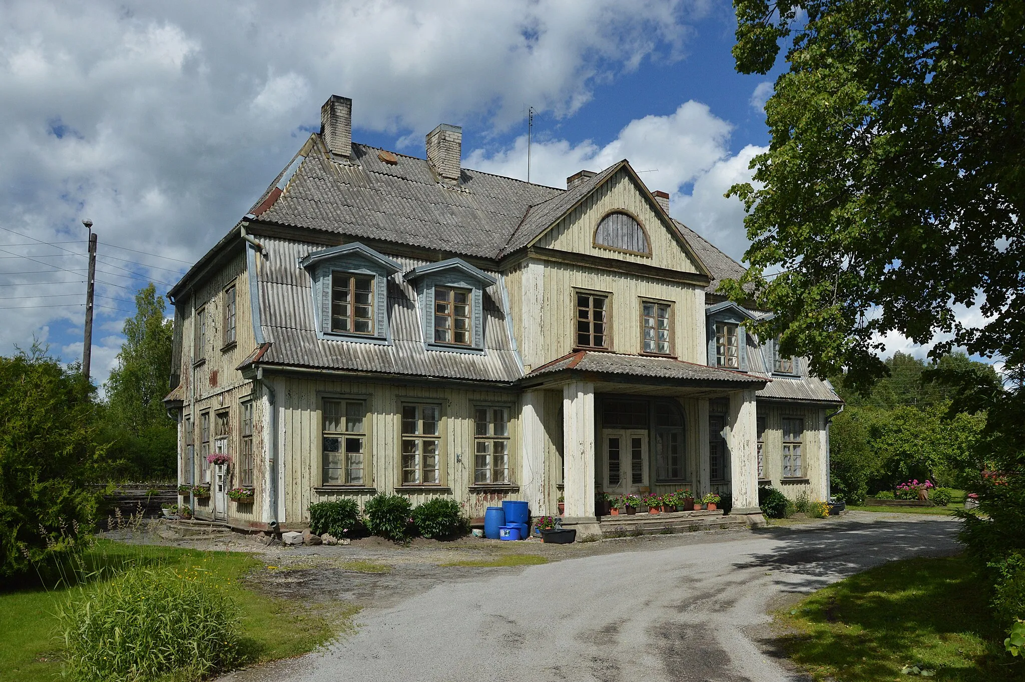 Photo showing: Eidapere jaamahoone.
