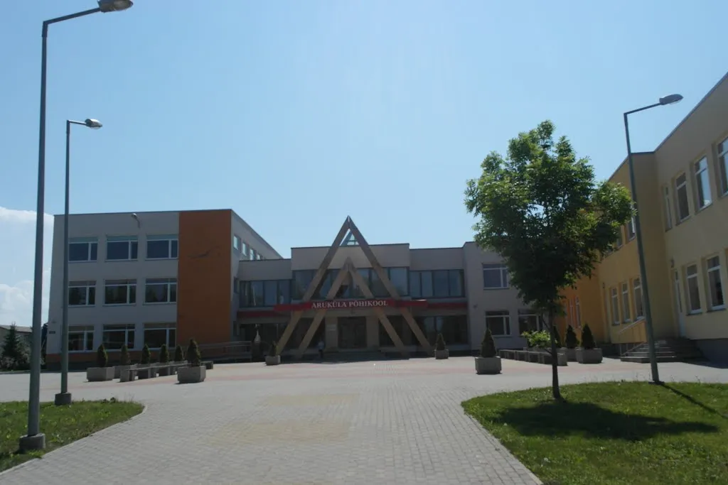 Photo showing: Aruküla School