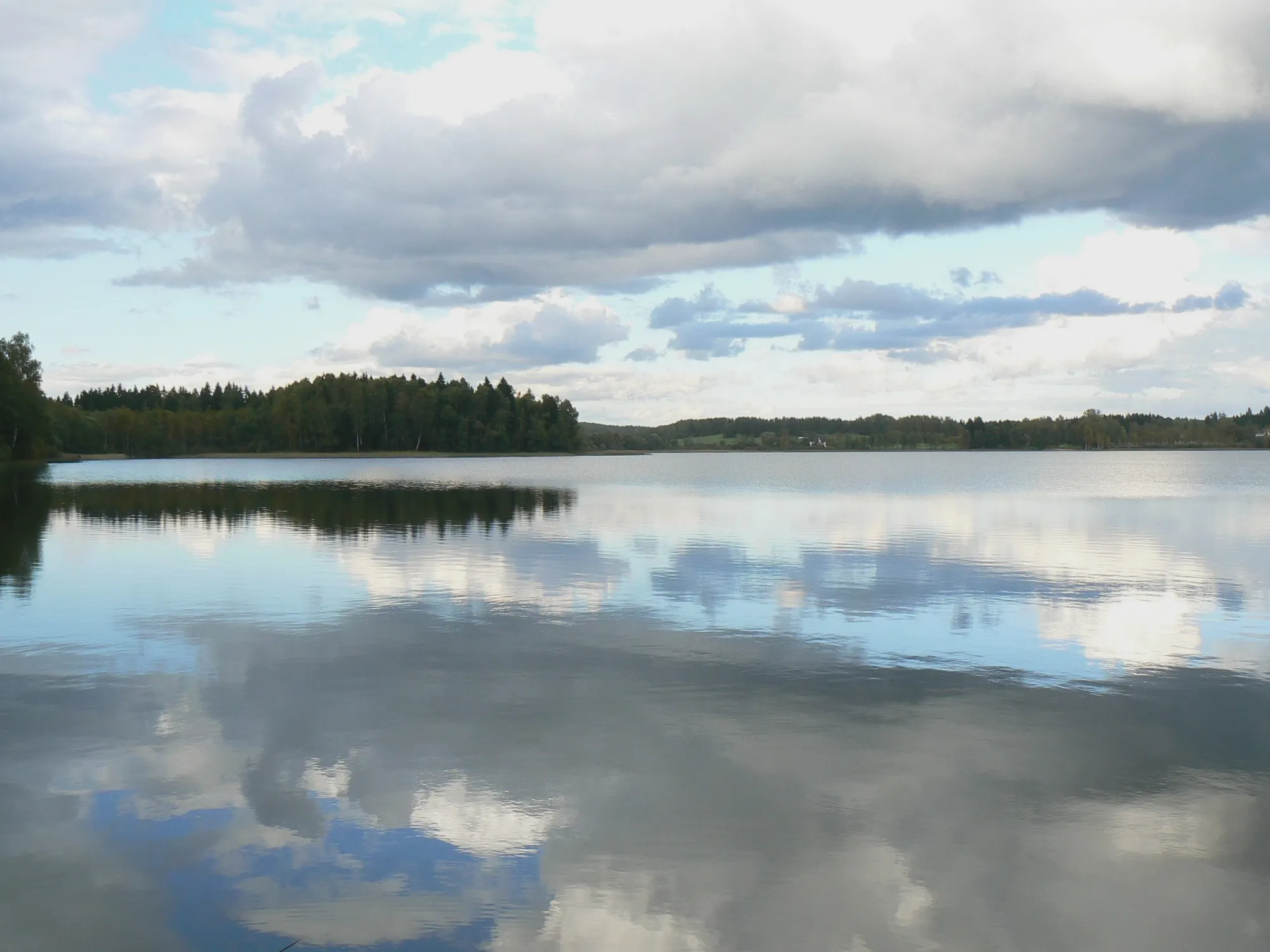 Photo showing: Lake Nõuni in Estonia