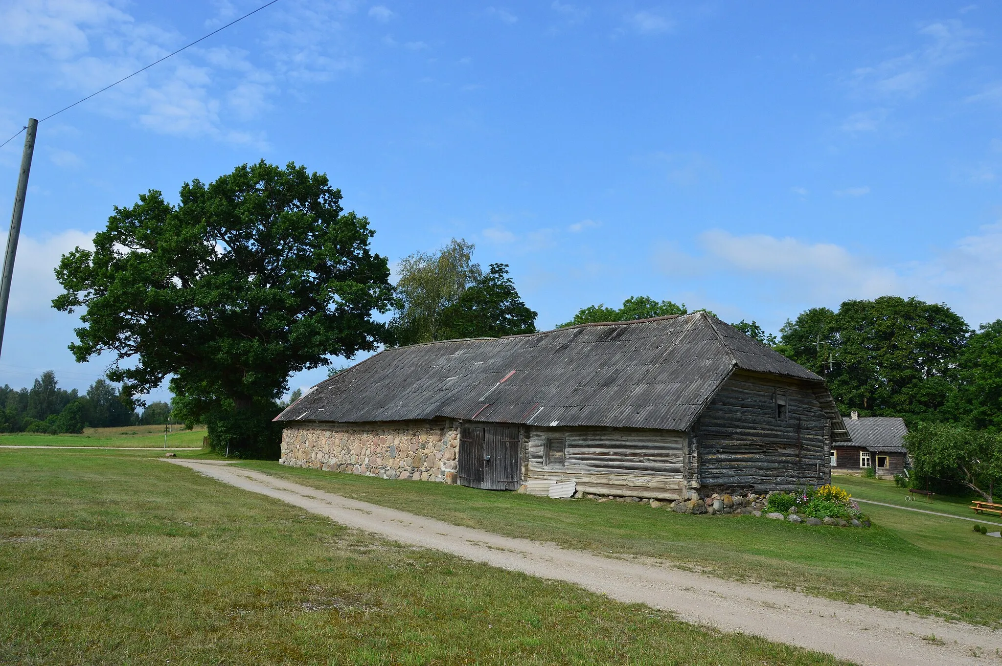 Photo showing: Vana taluhoone Nõunis.