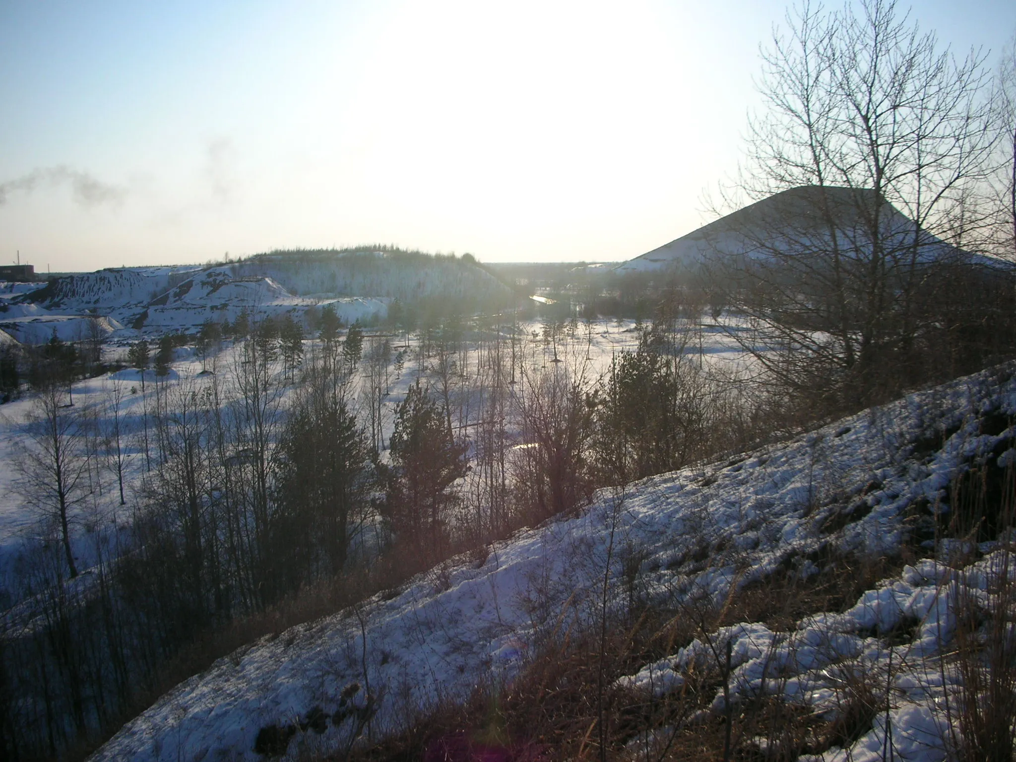 Photo showing: Kiviõli new ash mountain, from the slope of the old one