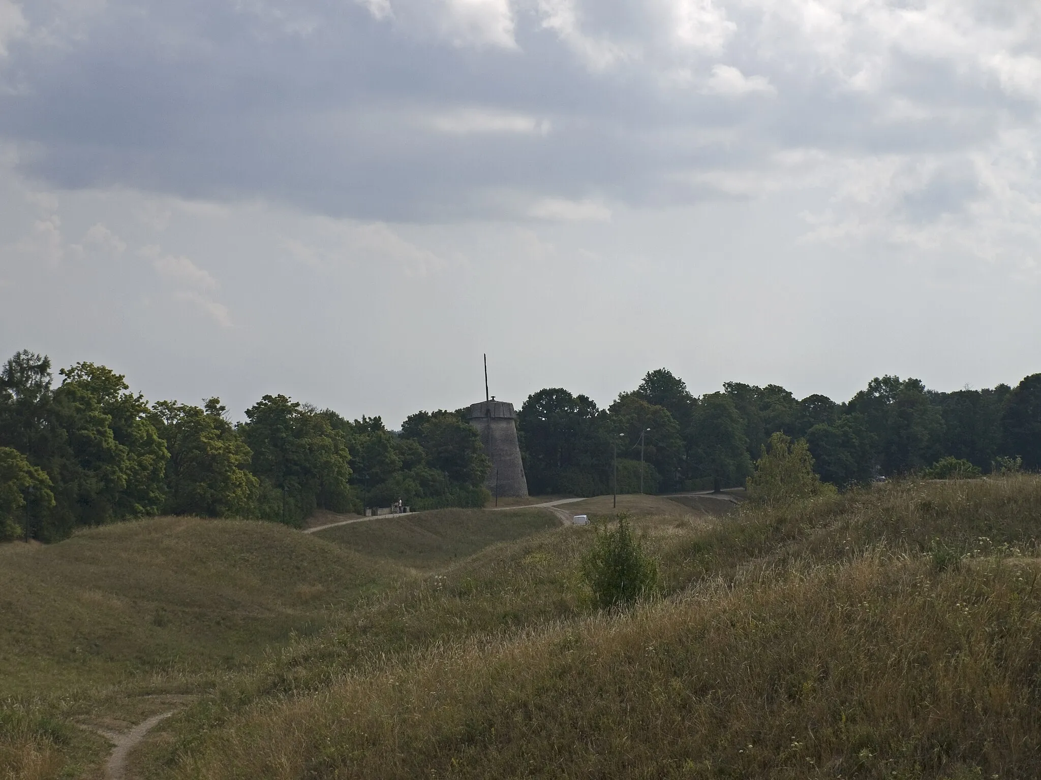 Photo showing: Vallimäe windmill, Rakvere, Lääne-Virumaa, Estonia