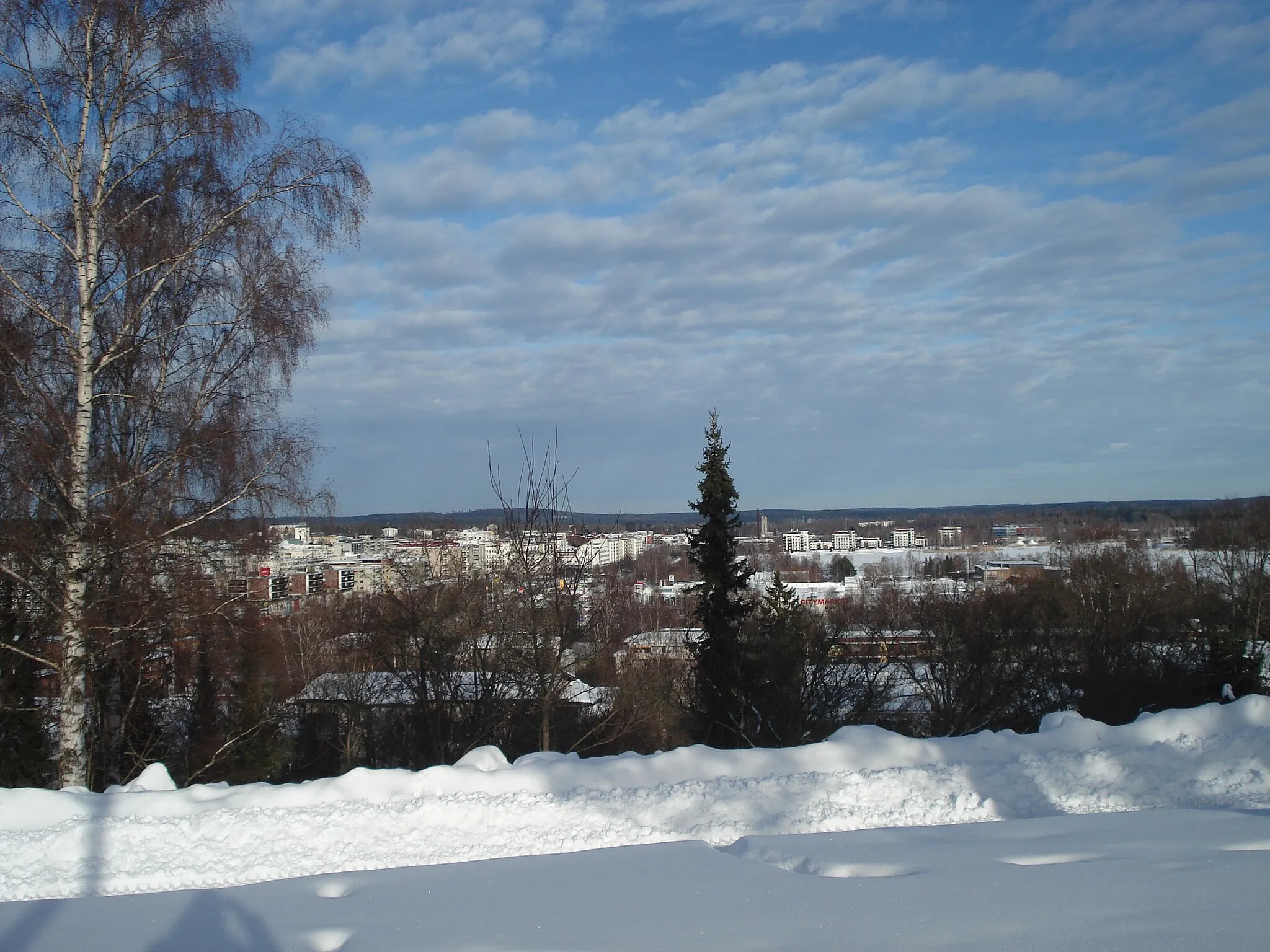 Photo showing: View of Hämeenlinna, Finland, from Myllymäki