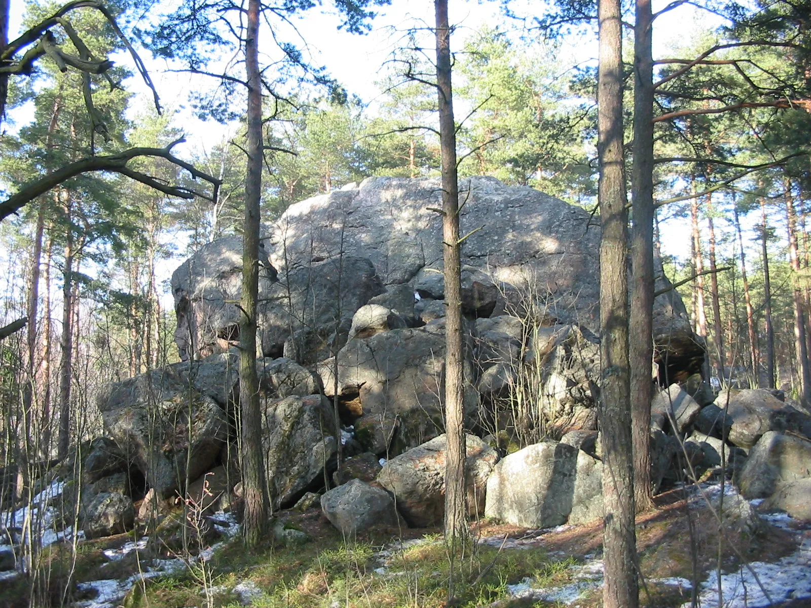 Photo showing: Pallivaha glacial erratic in Turku, Finland