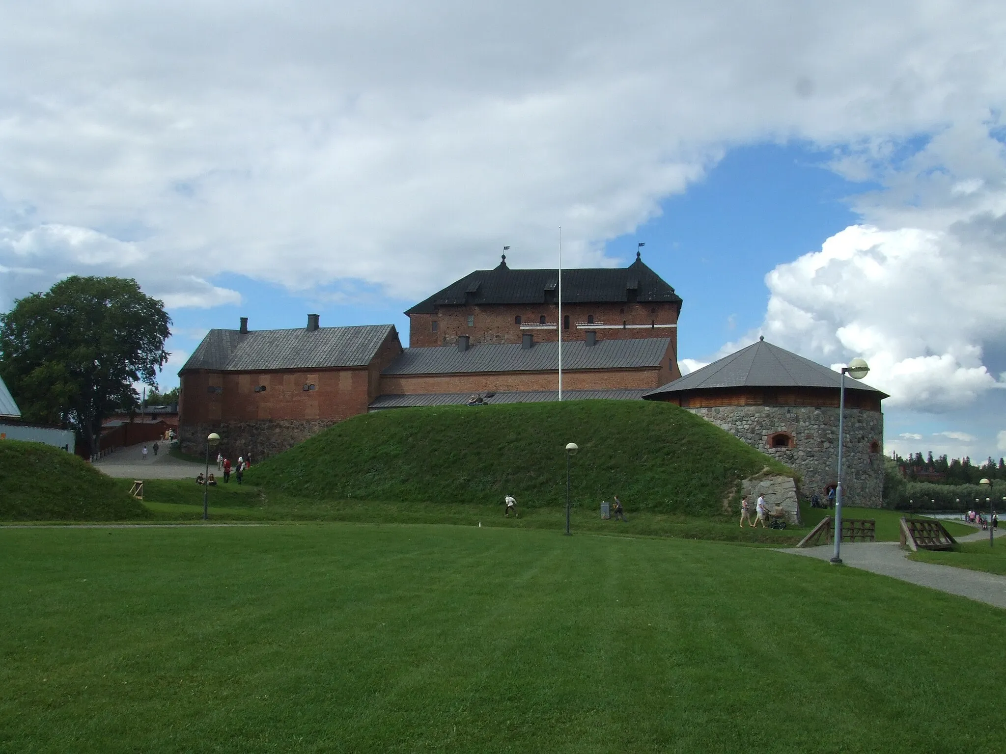 Photo showing: Castillo de Hämeenlinna (vista lateral)