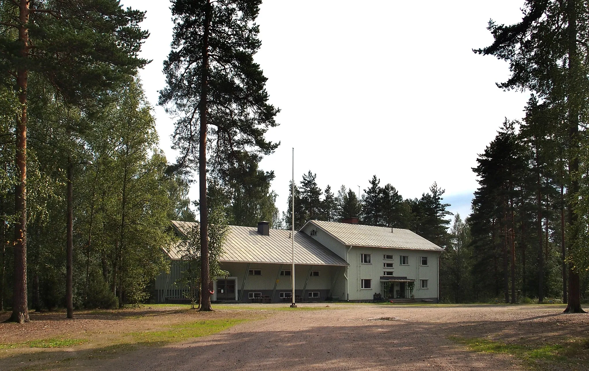 Photo showing: Former Räyskälä school, now camp centre, in Loppi, Finland