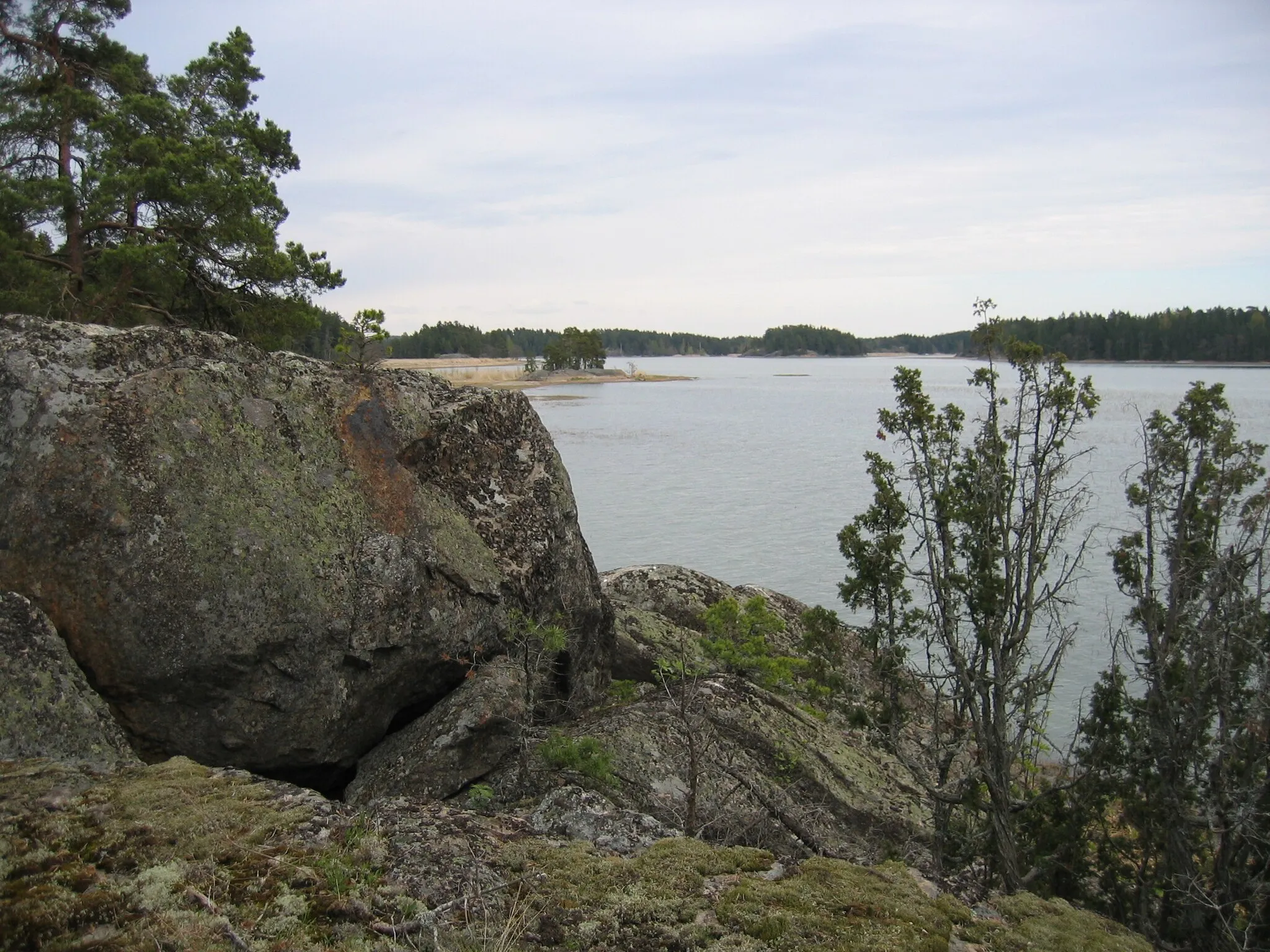 Photo showing: View south from Aitsaari island in Lemu