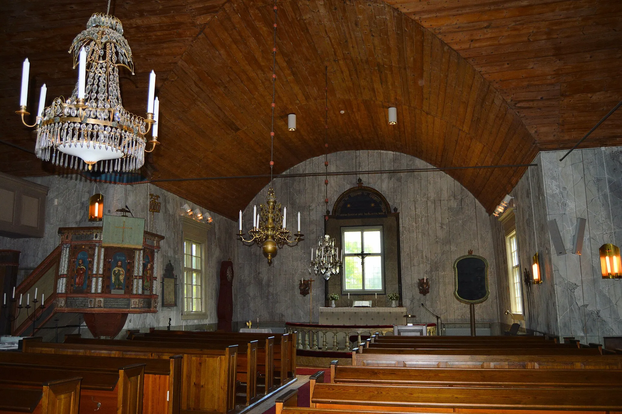 Photo showing: Merimaskun kirkko sisältä