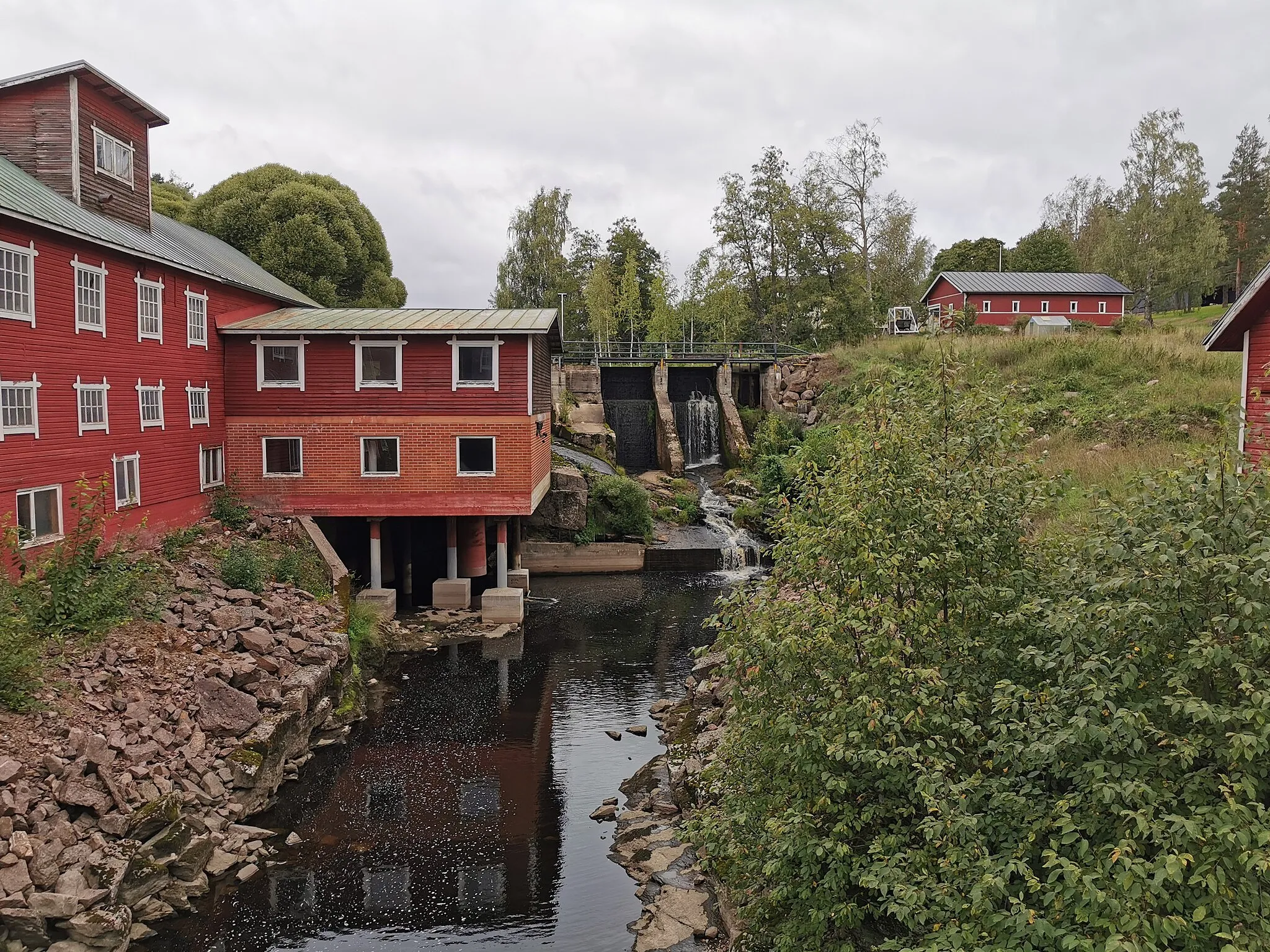 Photo showing: Pitkäkoski sawmill and power plant in Miehikkälä, Finland in August of 2021.