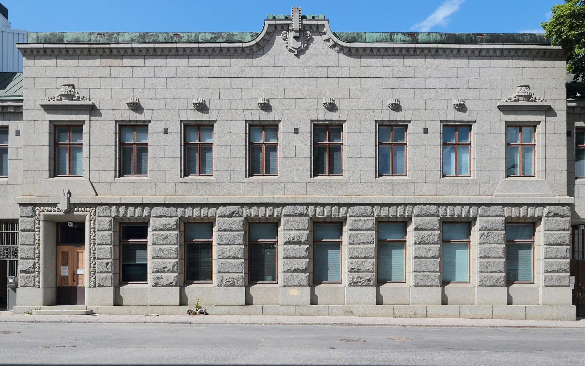 Photo showing: Premises of the Lappeenranta Parish Union at the Koulukatu street. Former bank building.