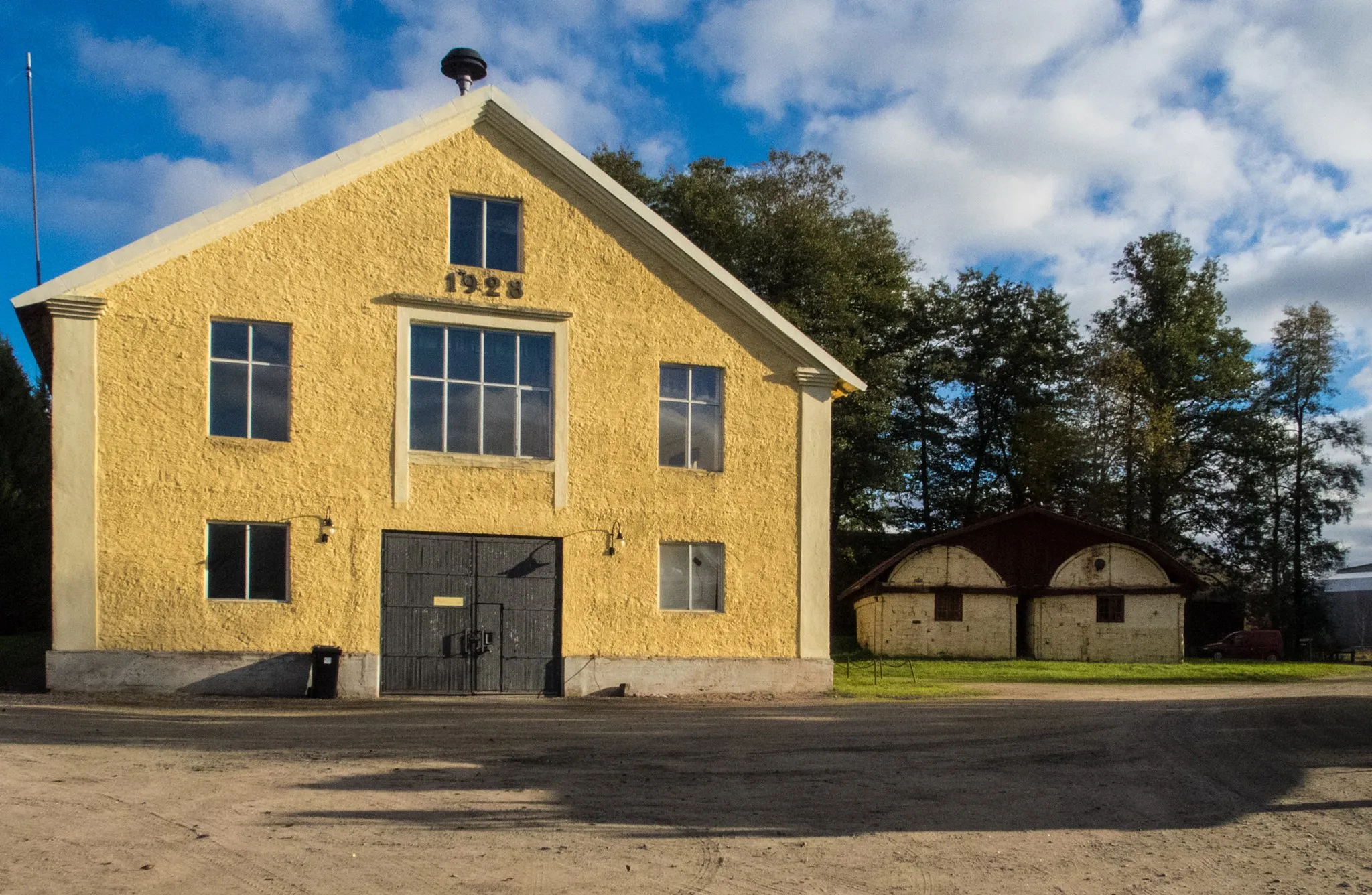 Photo showing: Buildings on waterfront, Teijo, Perniö, Salo, Finland.