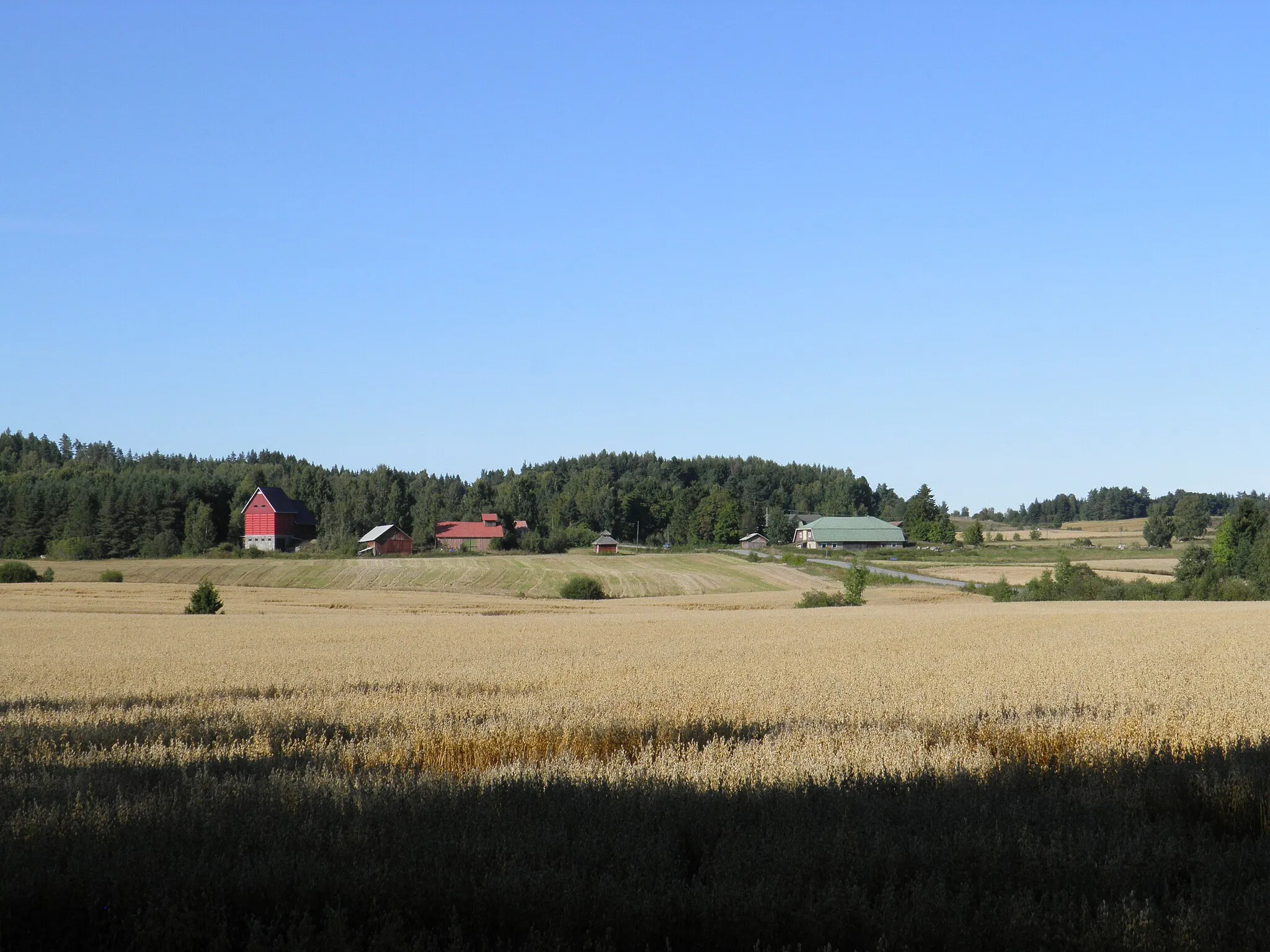Photo showing: Viitailan kylää Asikkalassa kylän eteläpuolelta nähtynä.