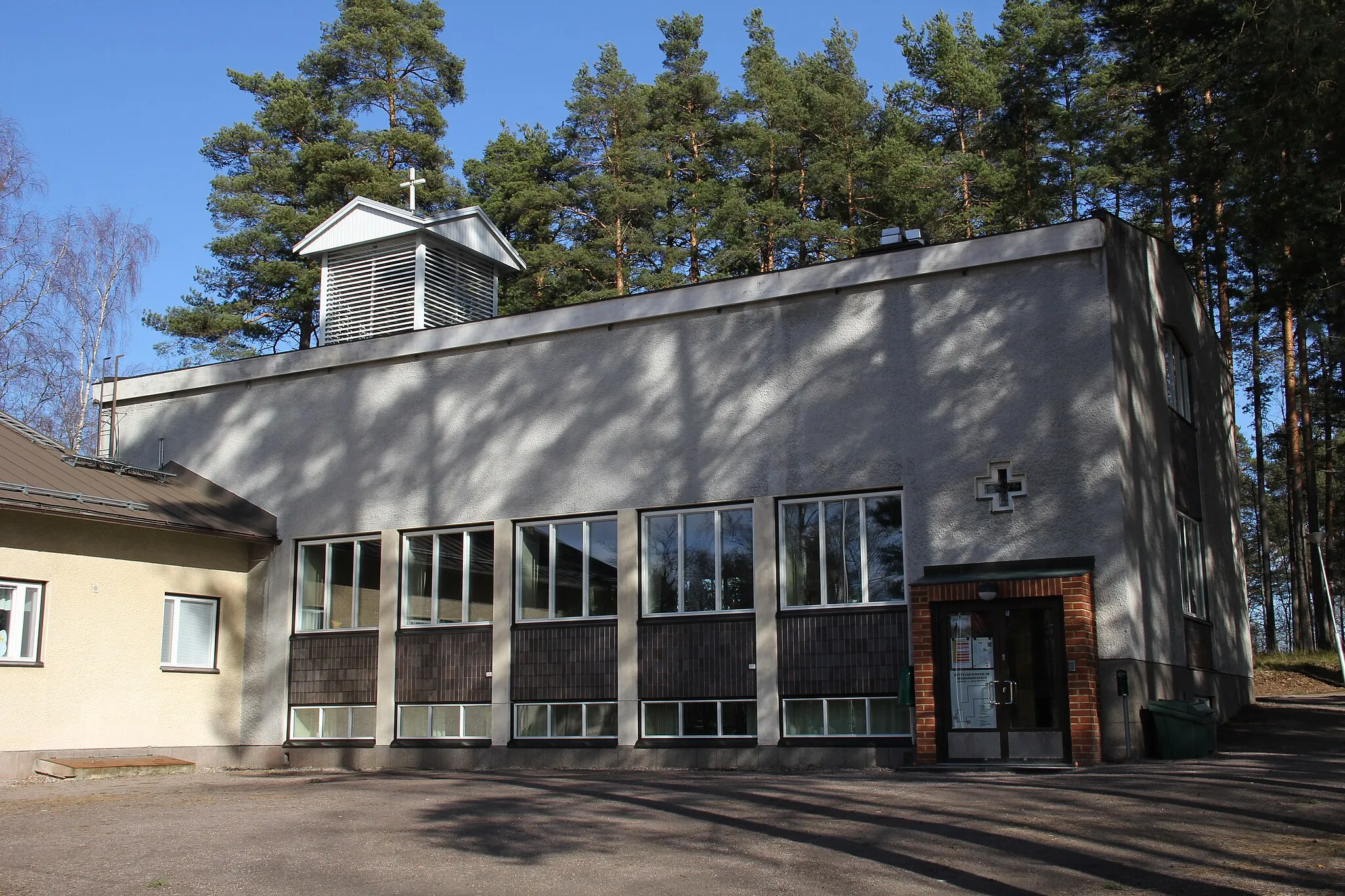 Photo showing: Ryttylä church, Ryttylä, Hausjärvi, Finland. Completed in 1961.