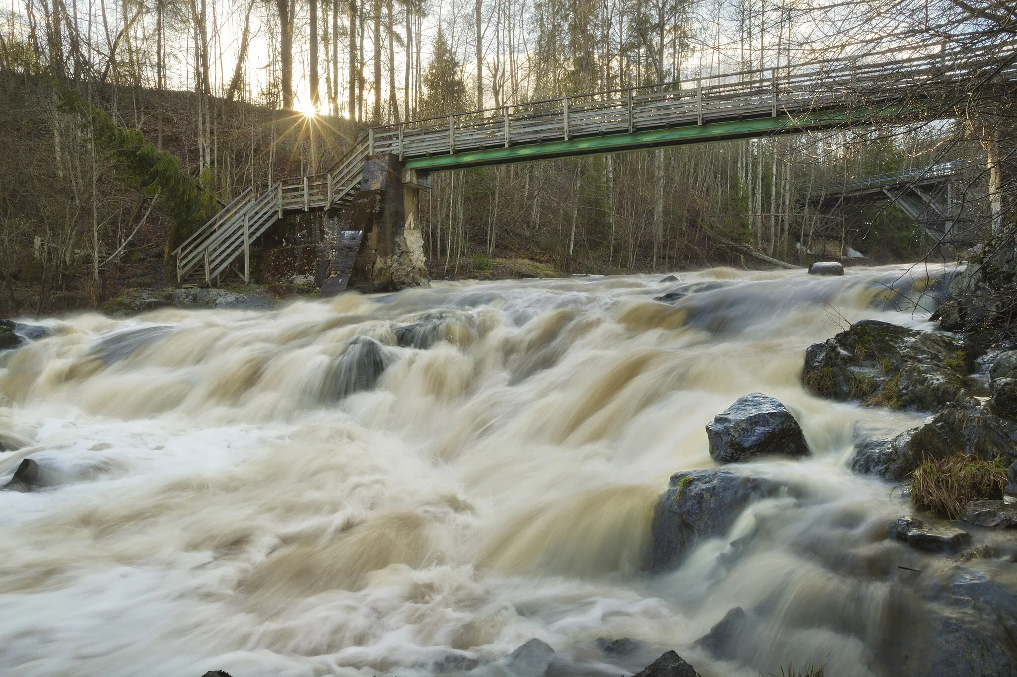 Photo showing: Myllykoski towards upstream in Nurmijärvi, Finland in 2018 April. Myllykoski is part of Vantaanjoki.