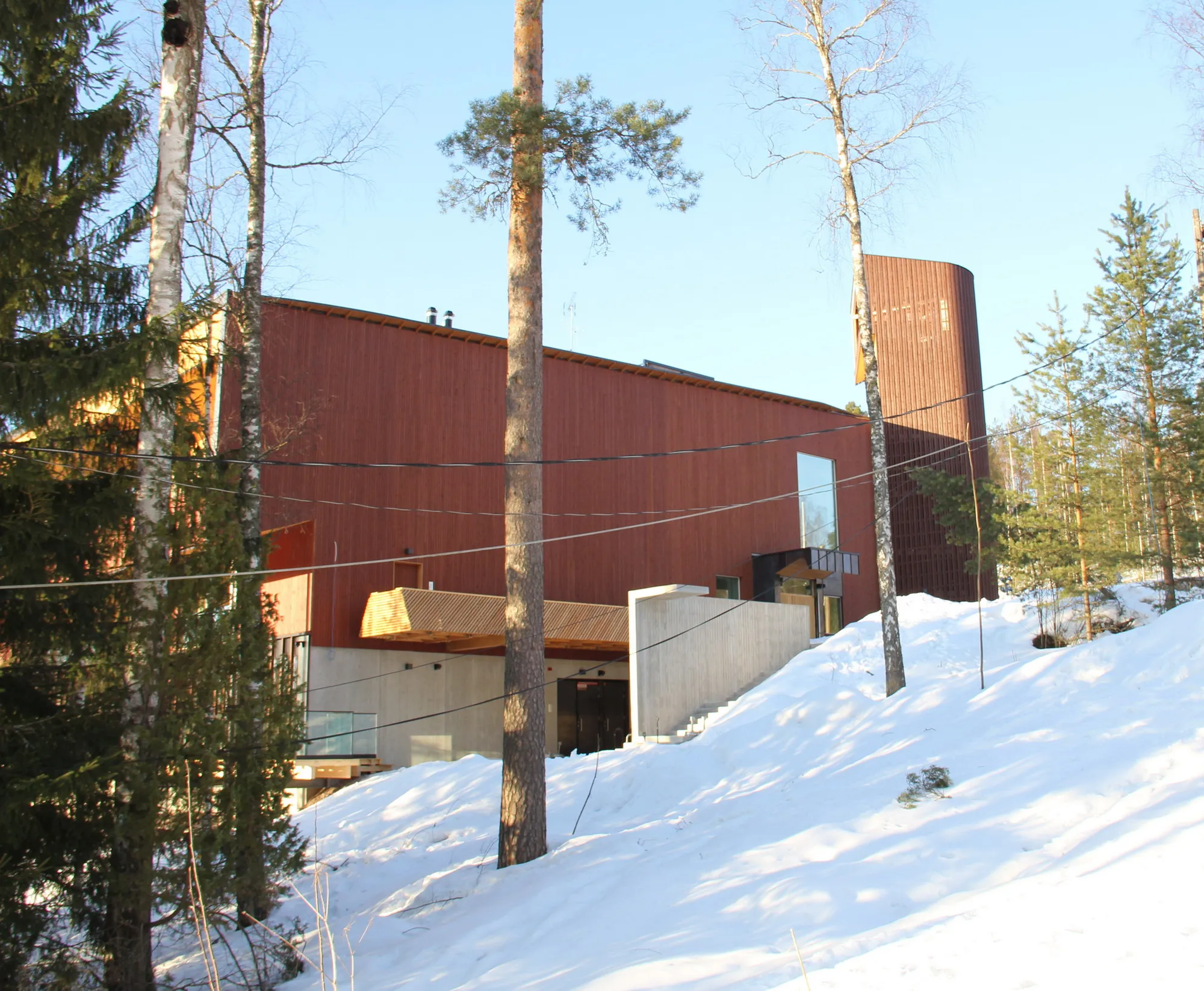 Photo showing: The Finnish Nature Centre Haltia -building, Nuuksio, Espoo, Finland. Completed 2013. Lahdelma & Mahlamäki Architects, architect Rainer Mahlamäki.