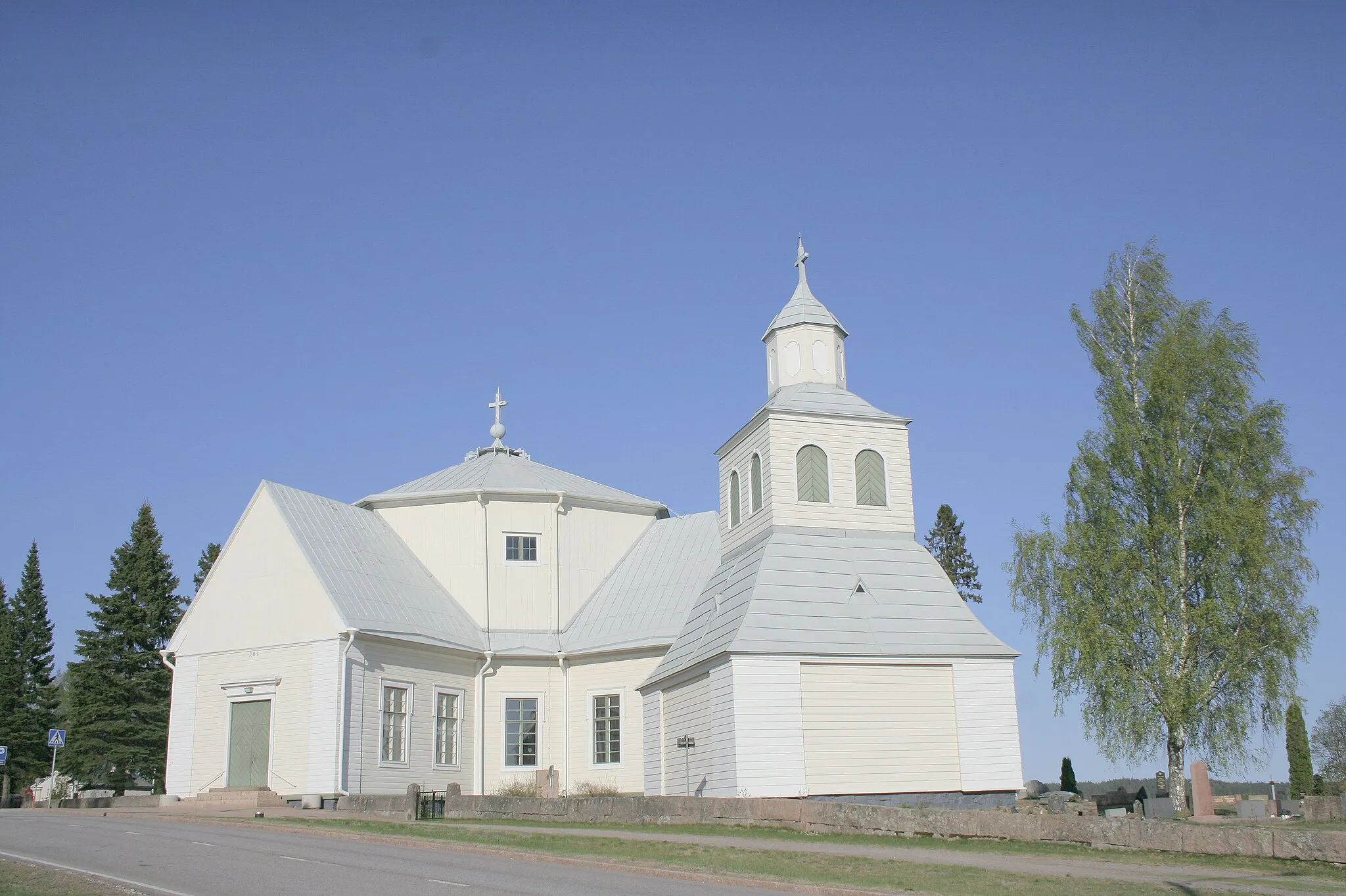 Photo showing: Myrskylä Church in Myrskylä, Finland. The wooden church was built in 1803. It is an Evangelic Lutheran church of the parish of Myrskyla.