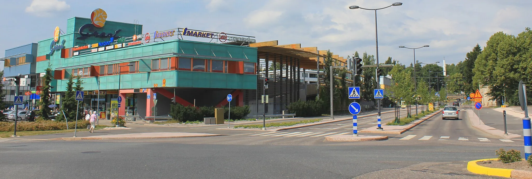 Photo showing: Shopping mall Grani, Kauniainen, Finland.