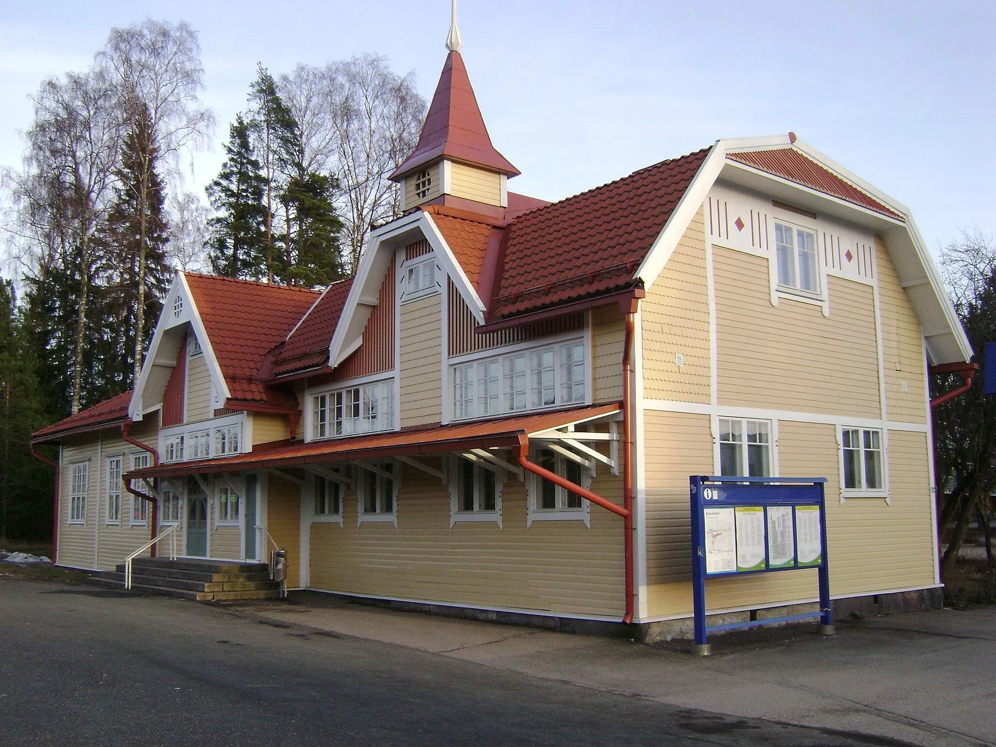 Photo showing: Kauniainen railway station.