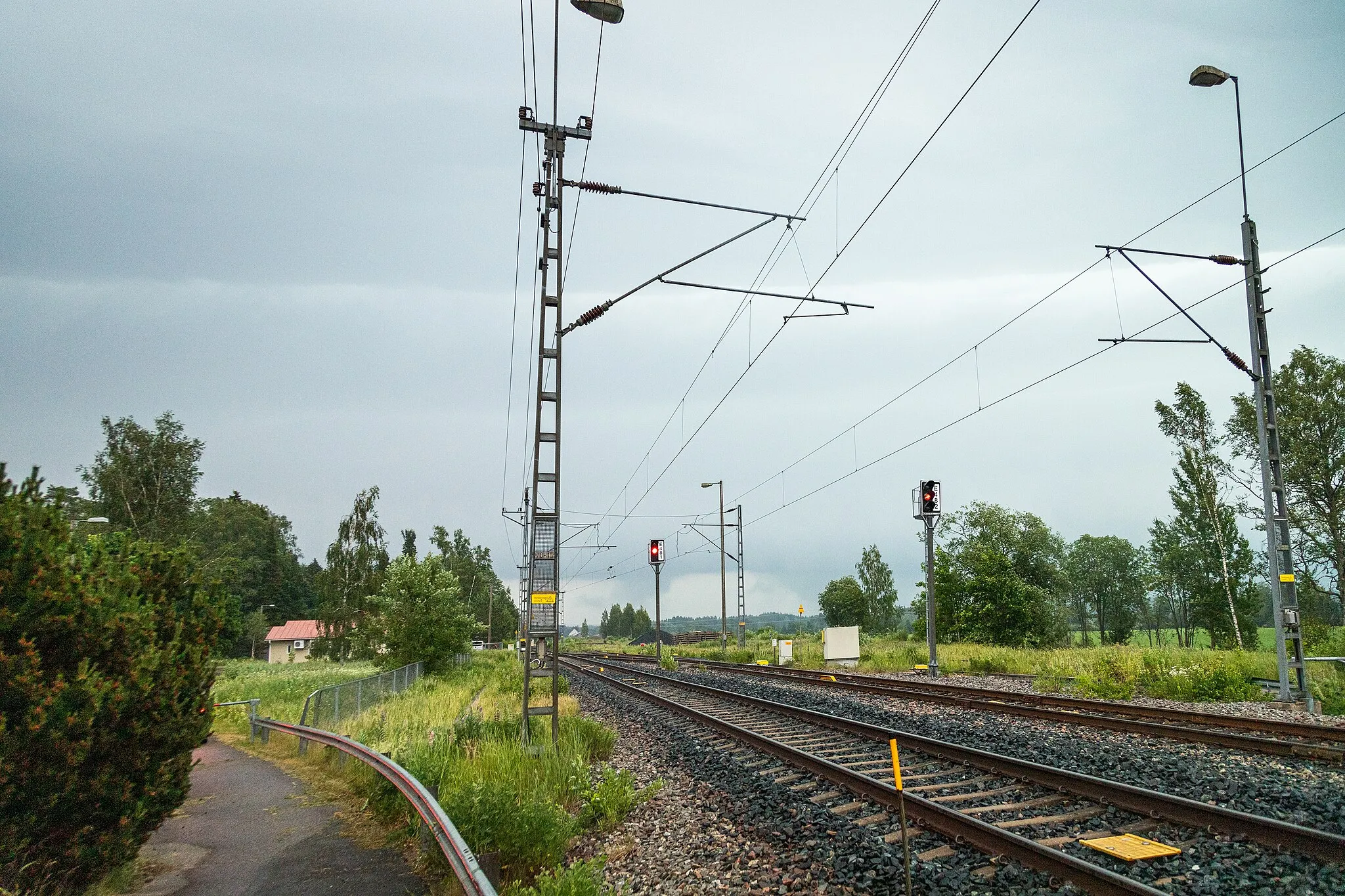 Photo showing: Ingå järnvägsstation mot öst.