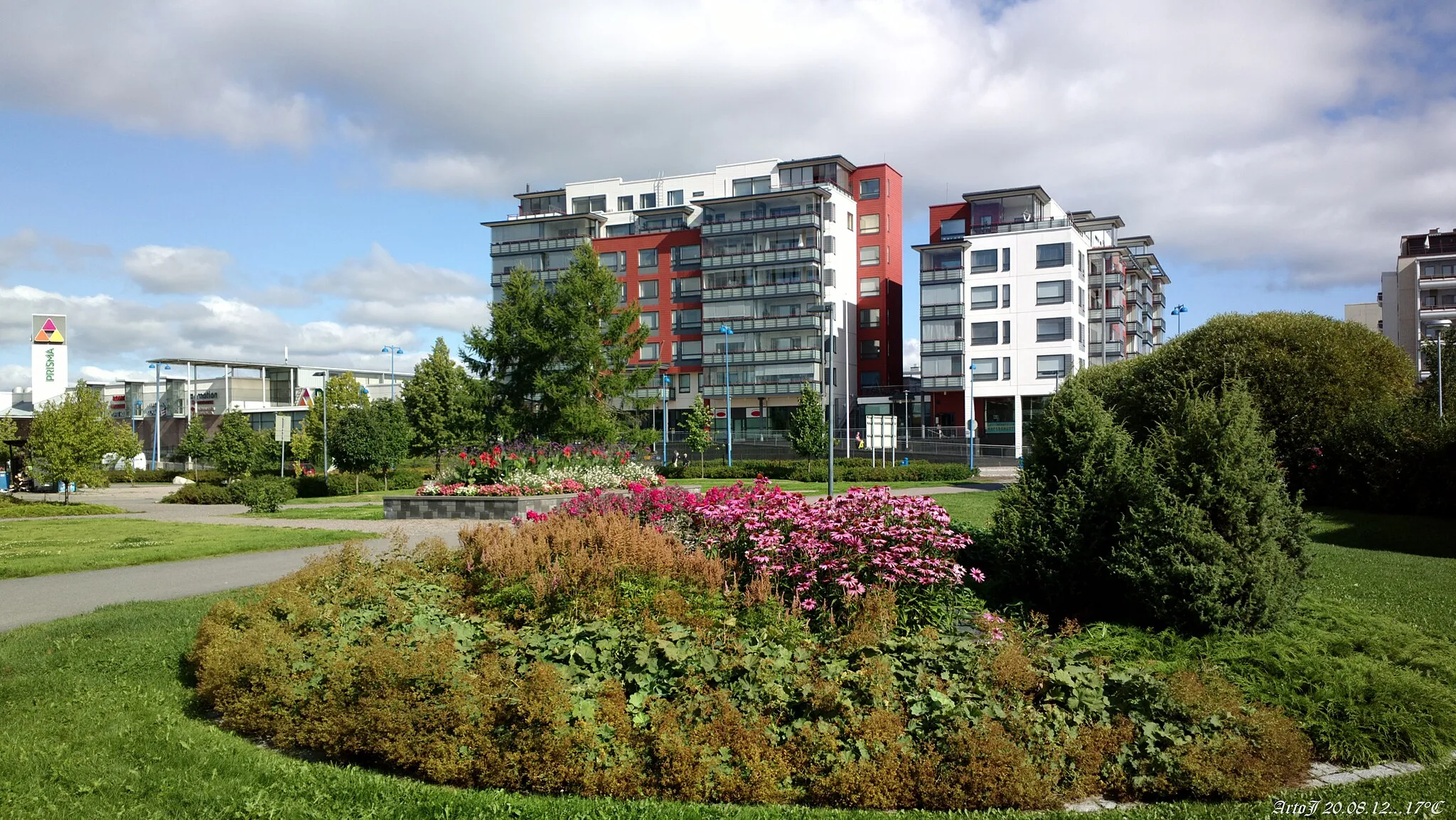 Photo showing: Autumn to Smell already in the Air