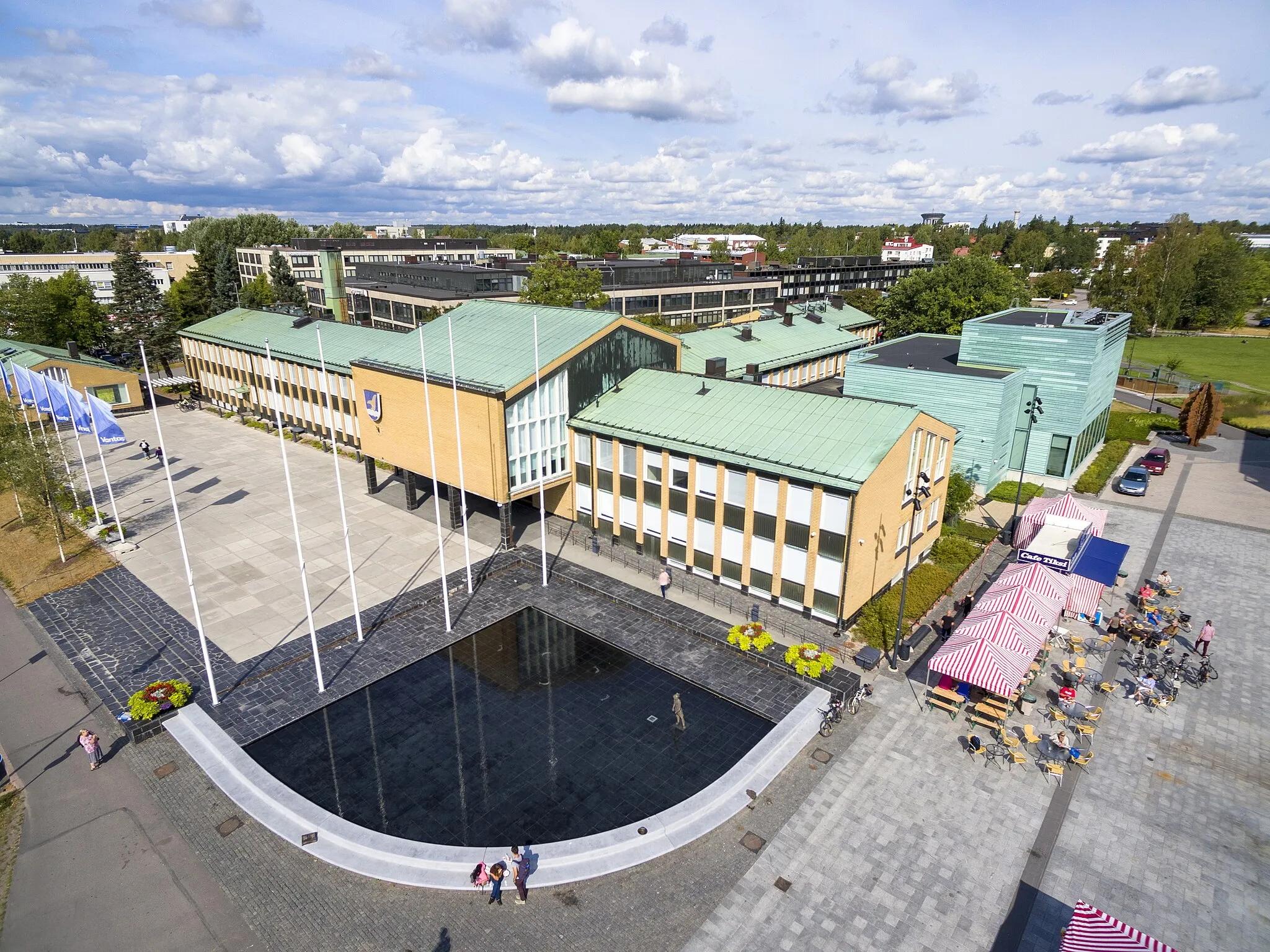 Photo showing: Vantaa City Hall in Tikkurila on 16 August 2018.