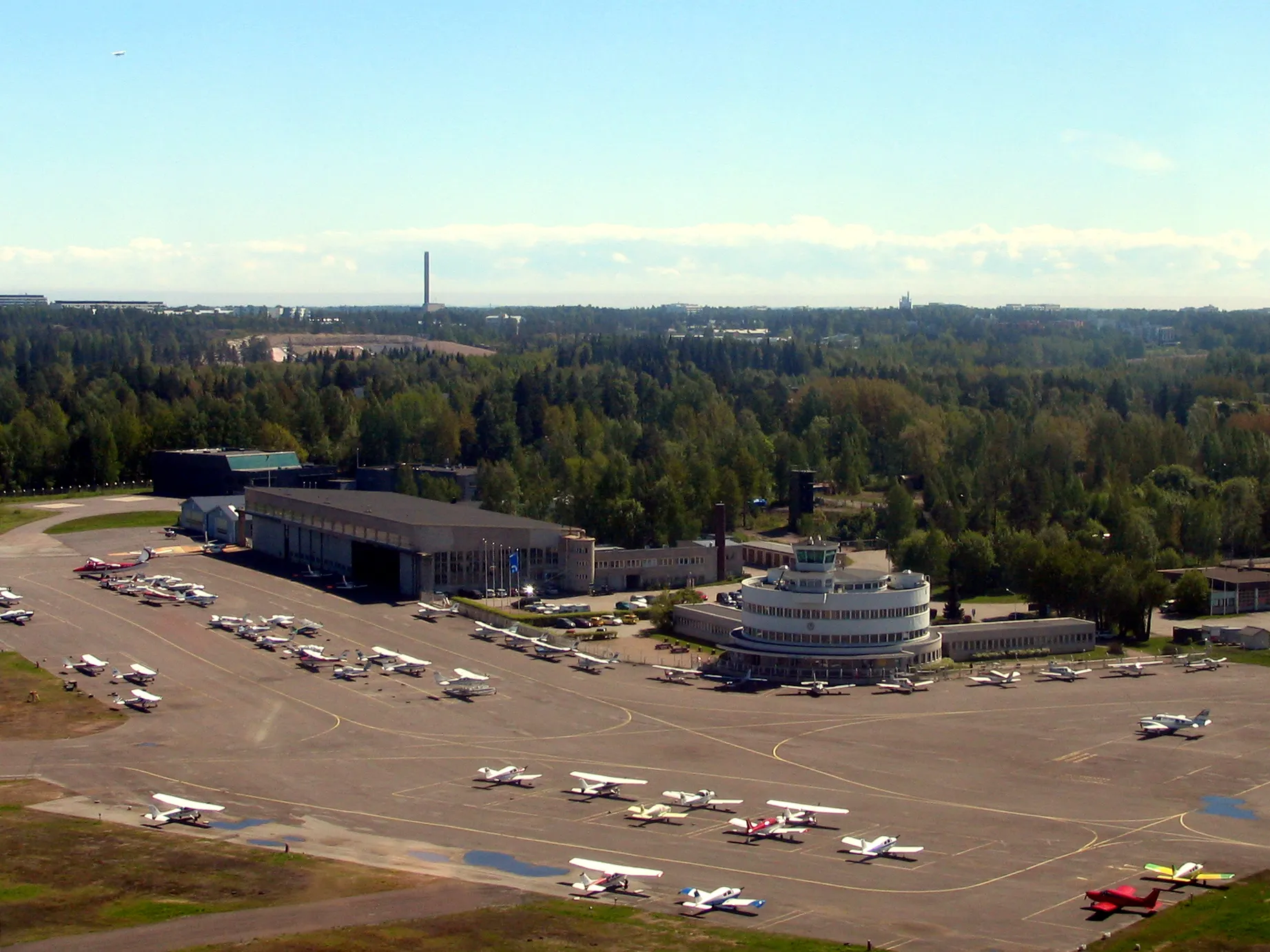 Photo showing: Helsinki-Malmi Airport