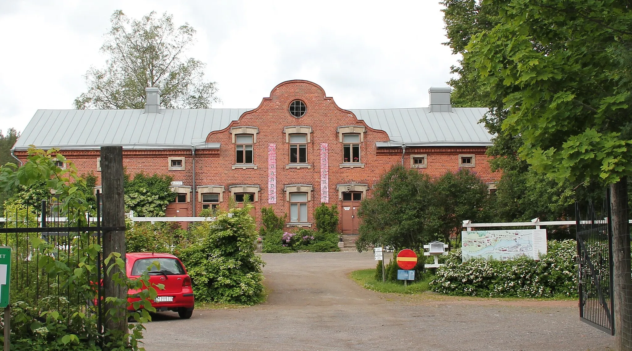 Photo showing: Villa Billnäs gardening school until 1971; now Billnäs Garden & Bistro; Pojo, Raseborg, Finland