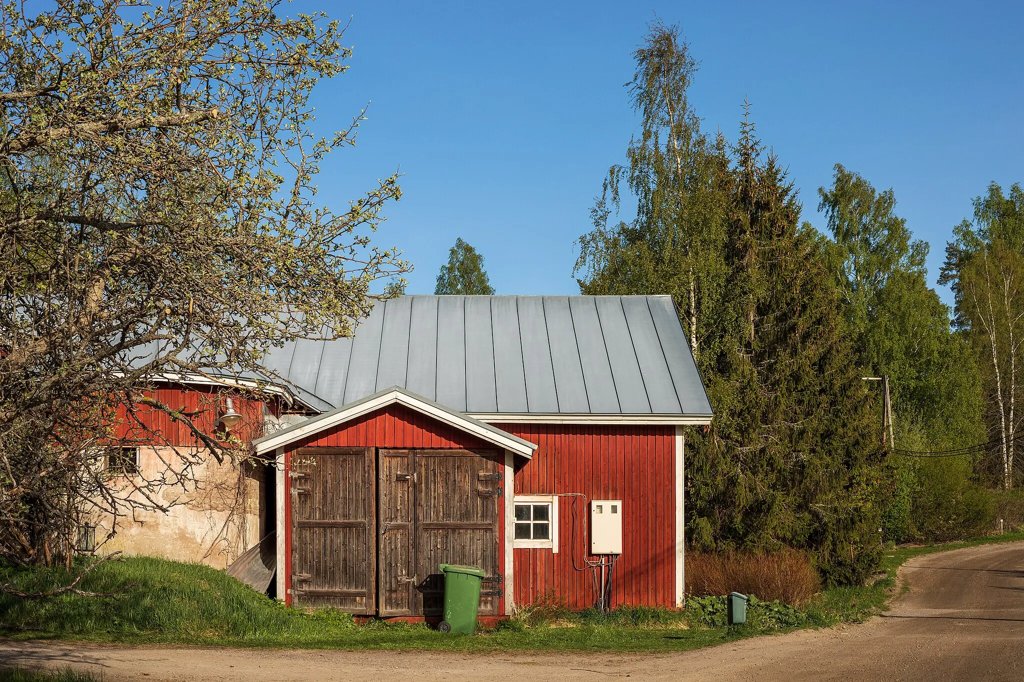 Photo showing: A barn building of Nedre-Gummi in Riihikallio, Tuusula, Finland, 2022 May