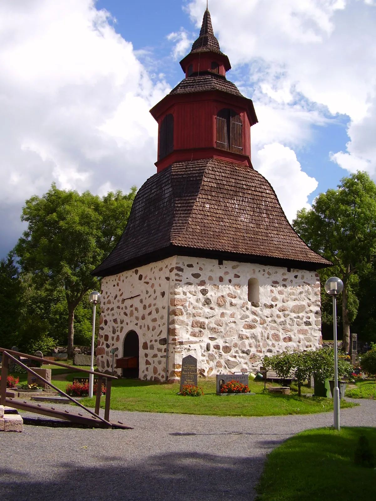 Photo showing: Tenala church bell tower.