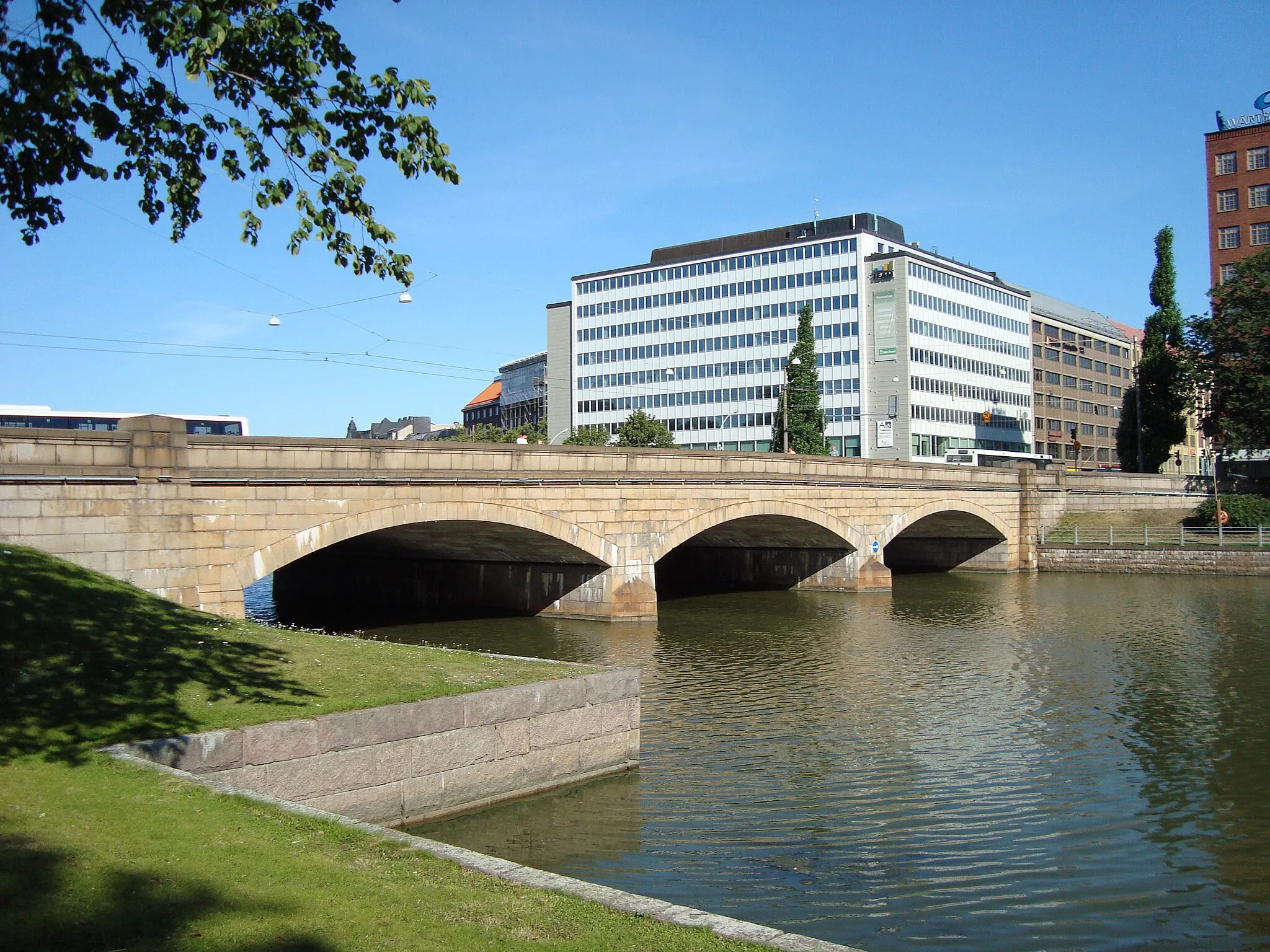 Photo showing: Длинный мост (Pitkäsilta) в Хельсинки. Общий вид