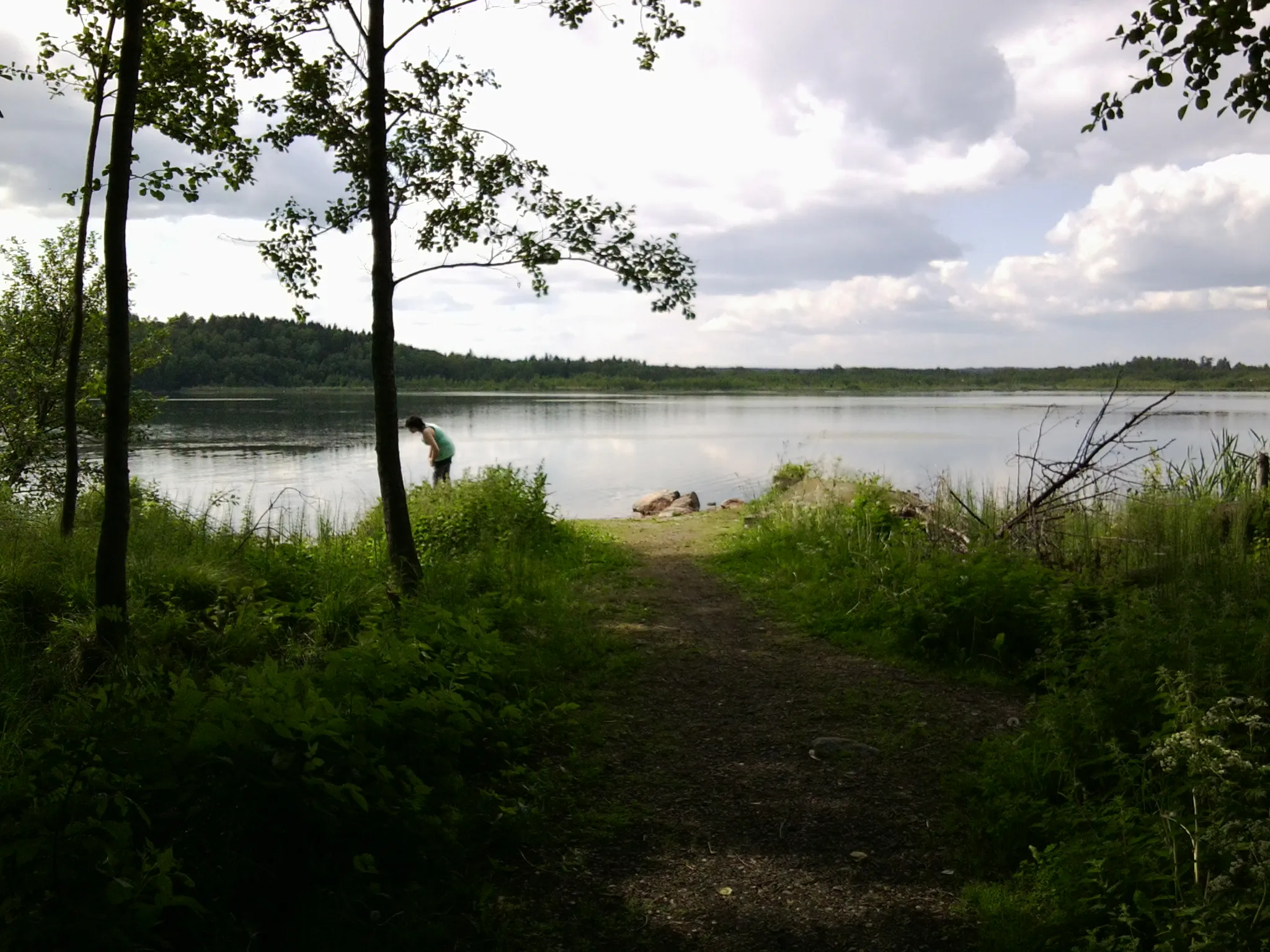 Photo showing: Lake Matalajärvi, Espoo, Finland as seen from the south-east direction at the bird tower.