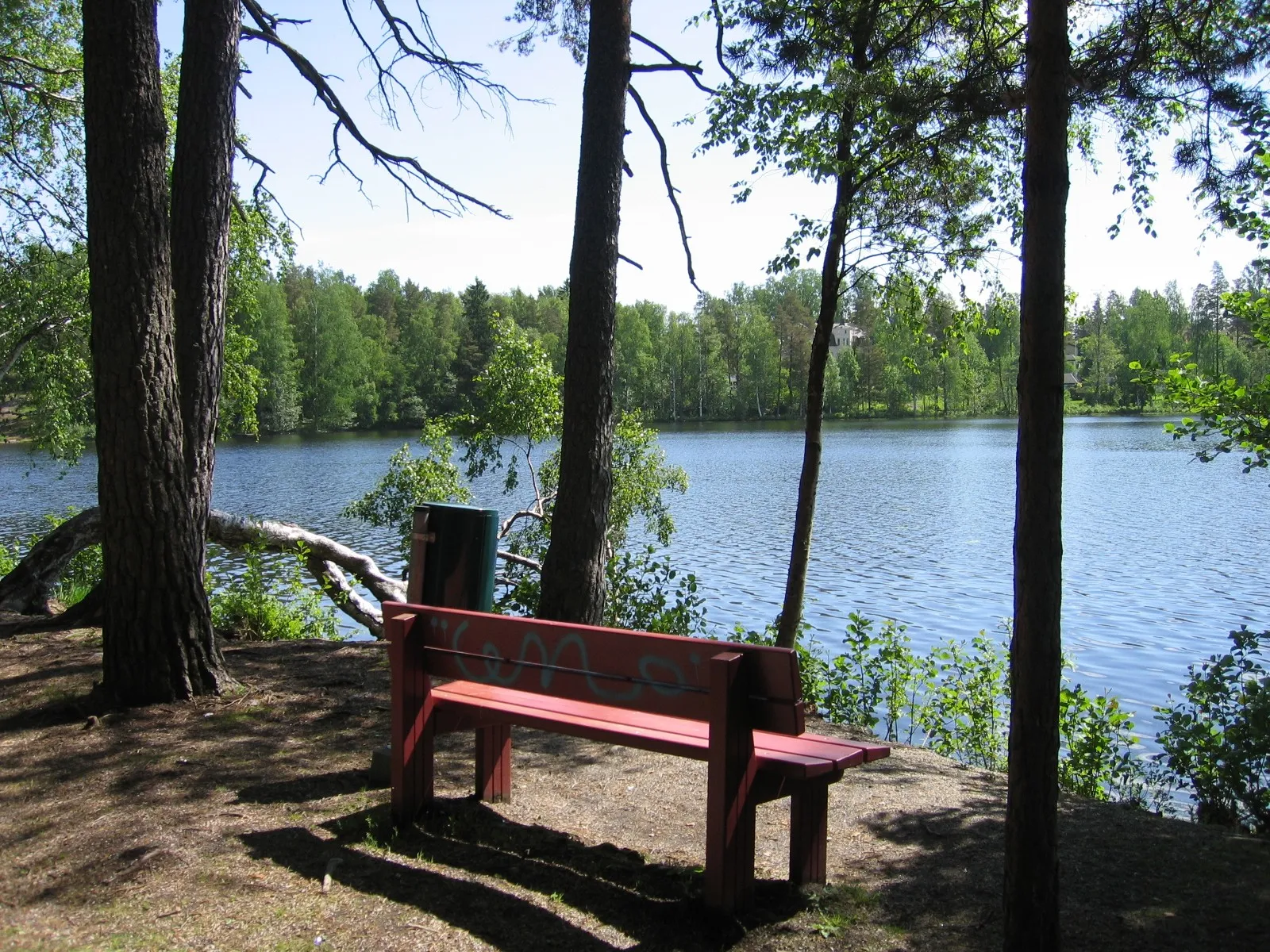 Photo showing: Lake Gallträsk in Kauniainen, Finland