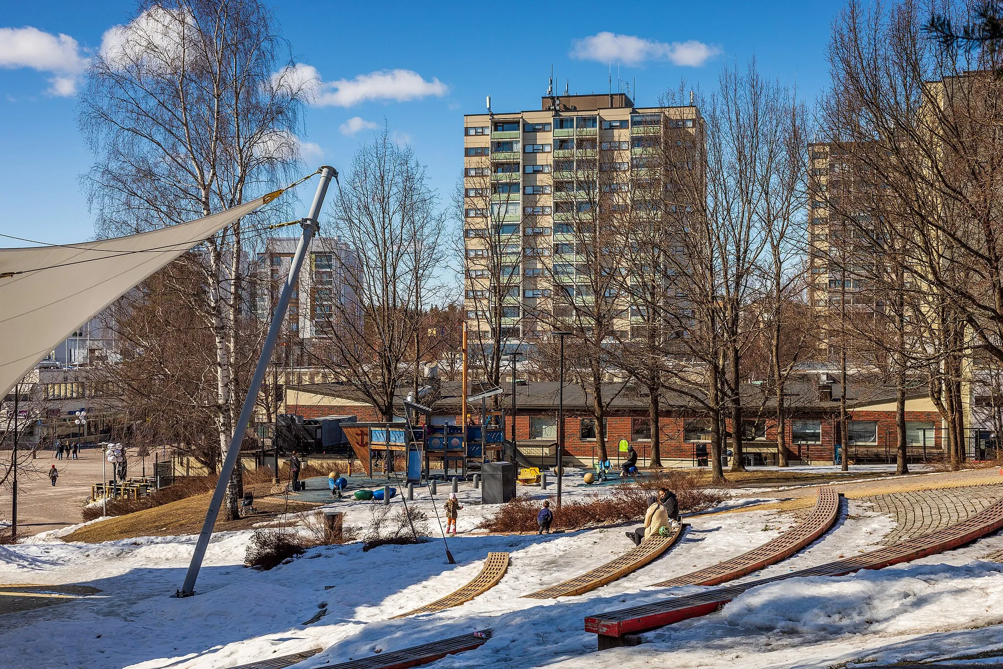 Photo showing: Aurinkomäki park in Kerava, Finland in 2022 April.