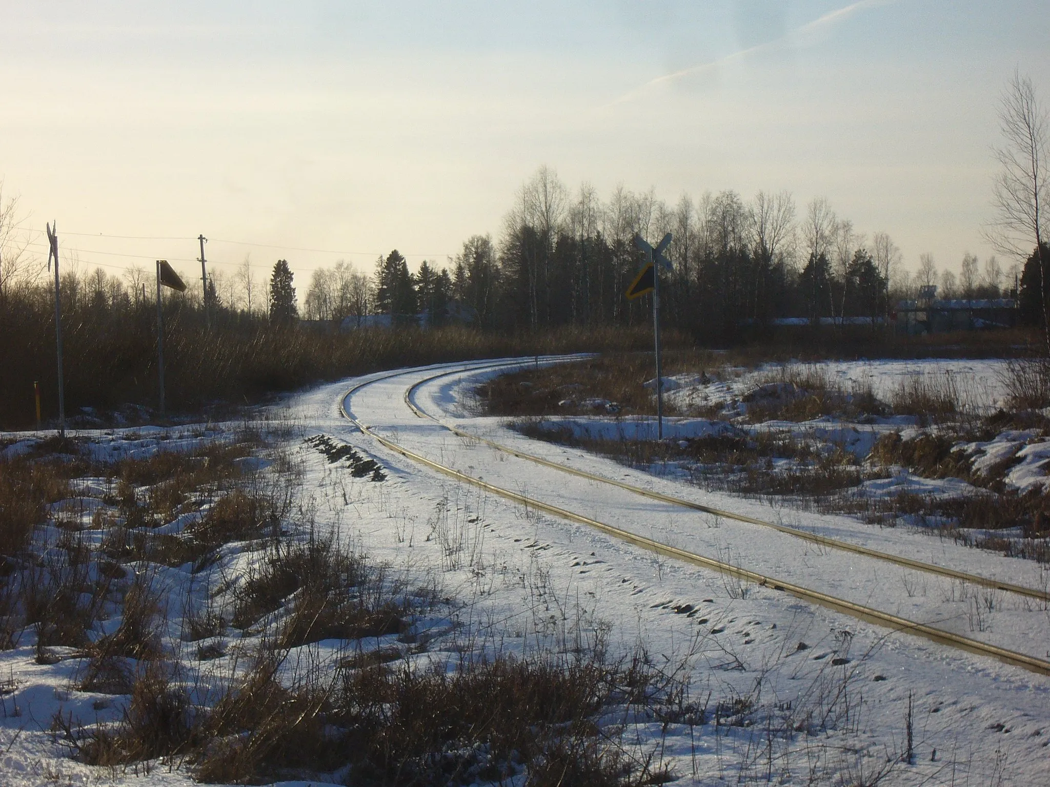 Photo showing: Seinäjoki–Kaskinen railway line in Aronkylä, Kauhajoki, Finland.