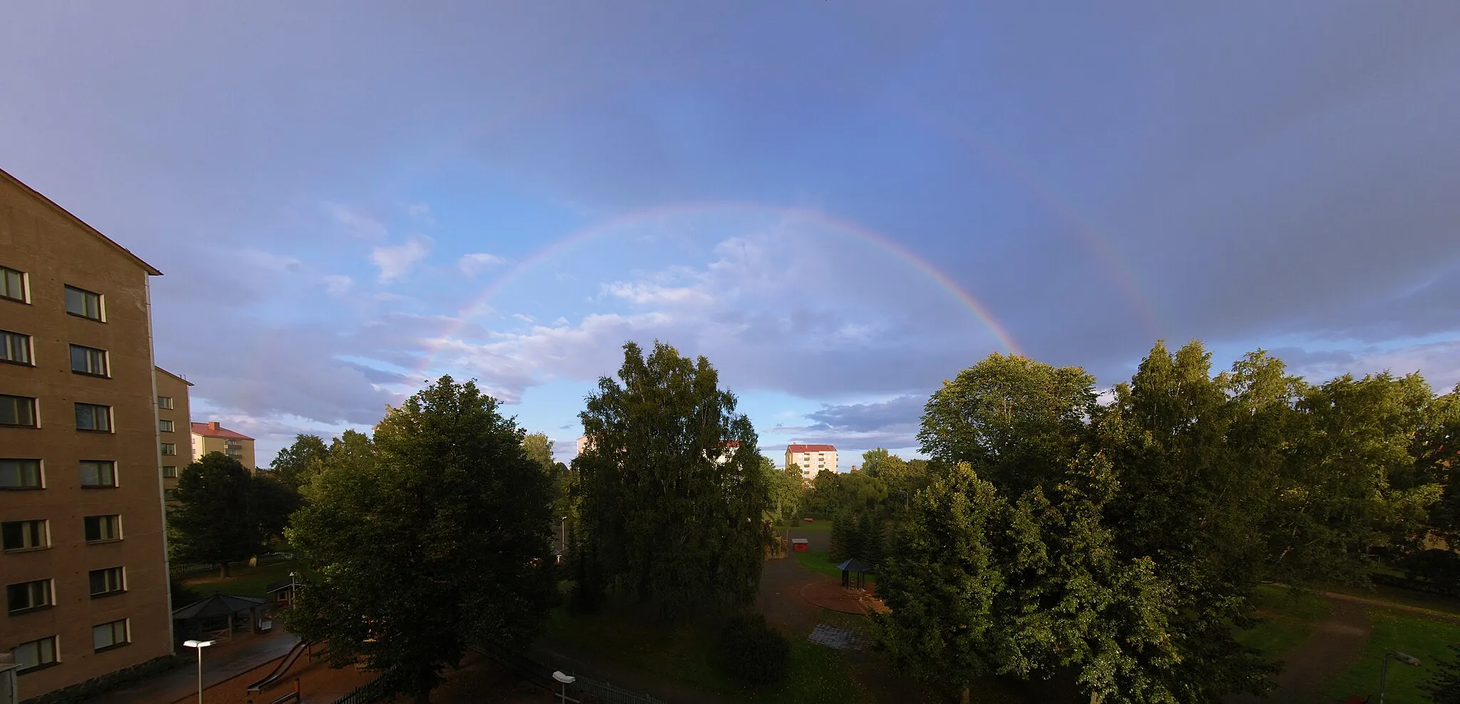 Photo showing: Double rainbow