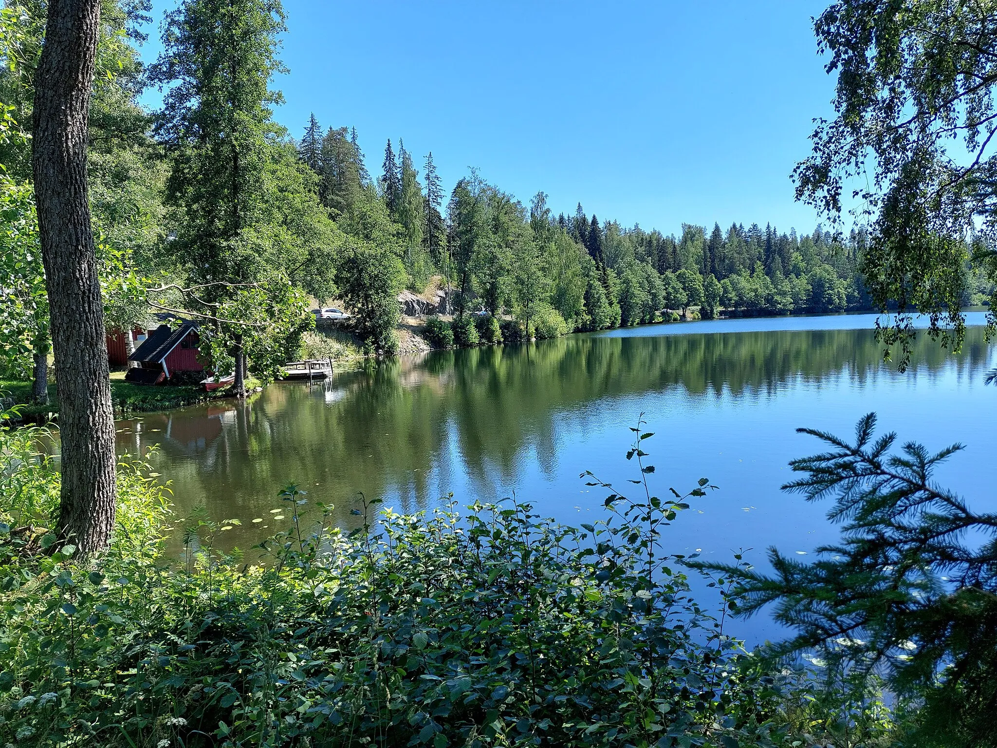 Photo showing: View over lake Veittijärvi