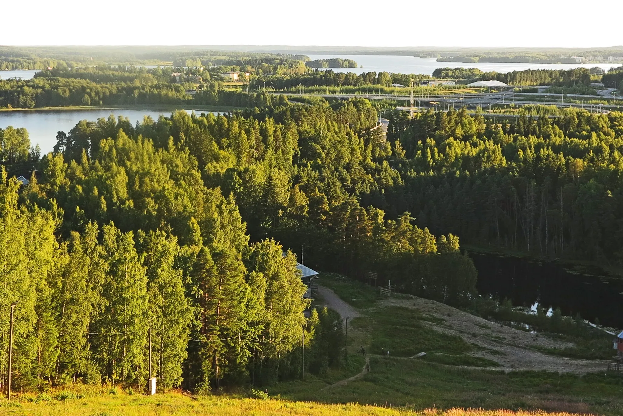Photo showing: näkymää alas