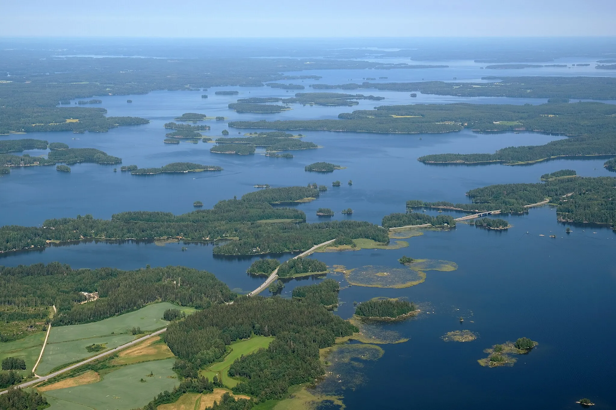 Photo showing: Regional road 325 in Pelisalmi, Finland.