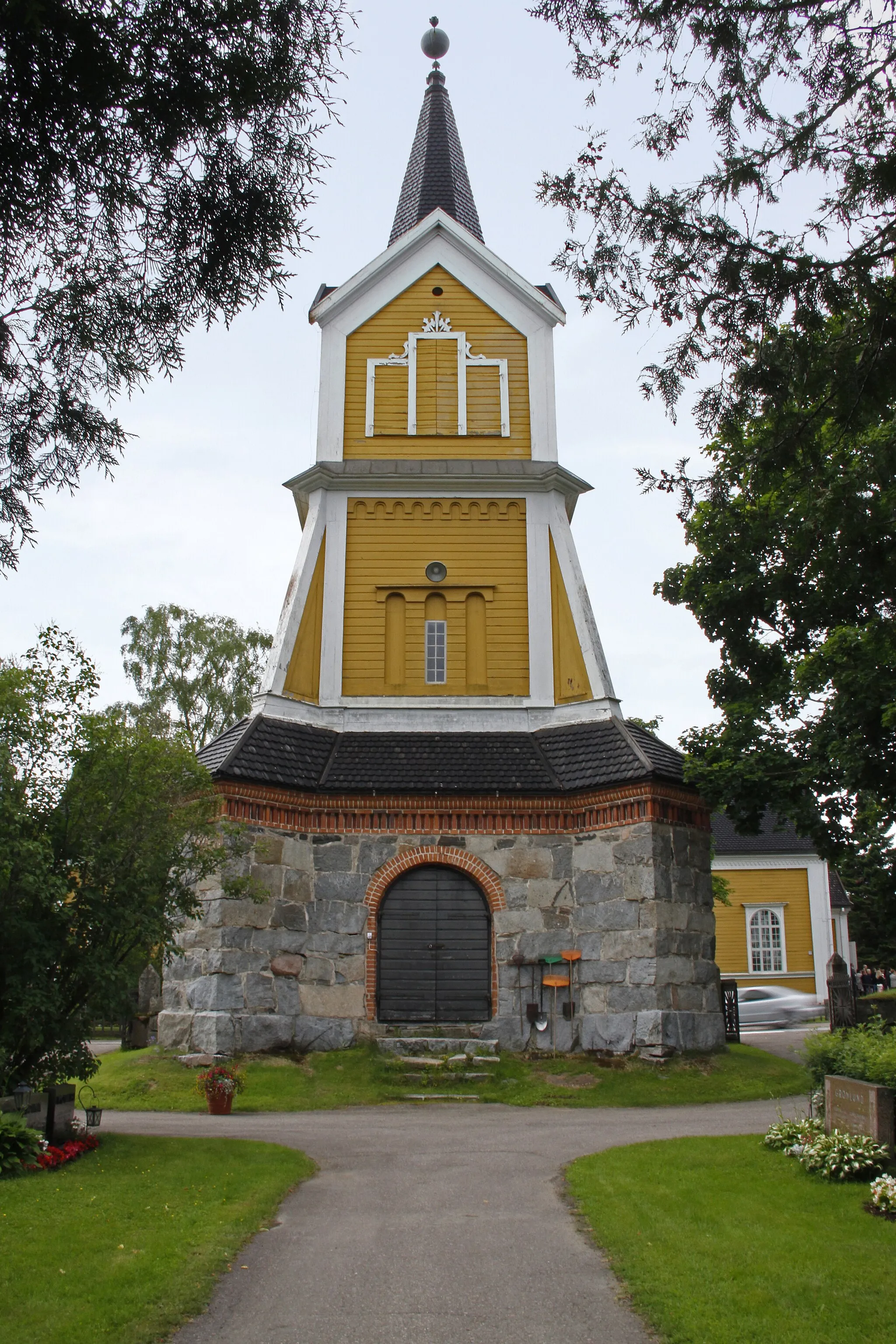 Photo showing: Ikaalisten kirkon kellotapuli