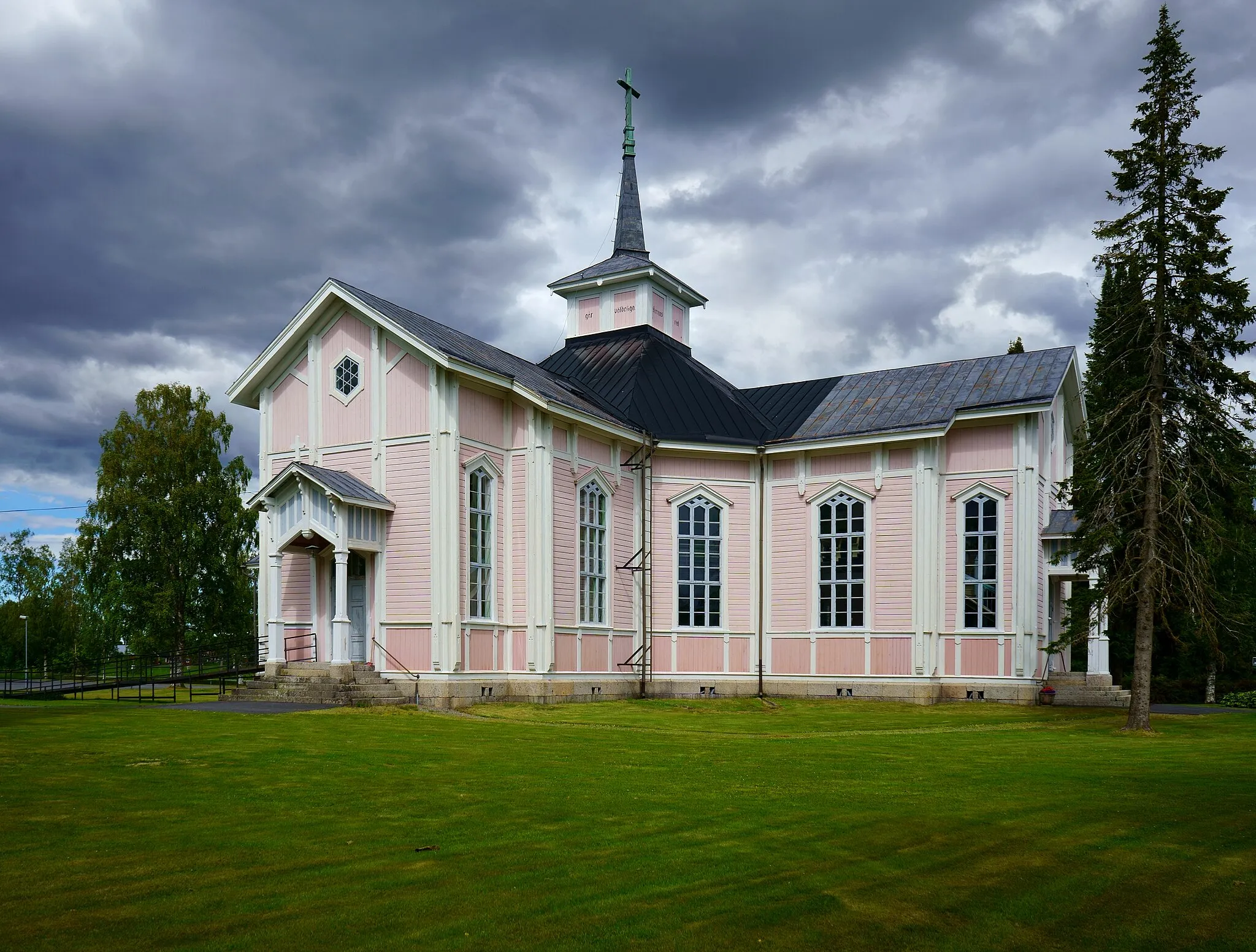 Photo showing: This is a photo of a monument in Finland identified by the ID 'Övermark Church' (Q19863304)