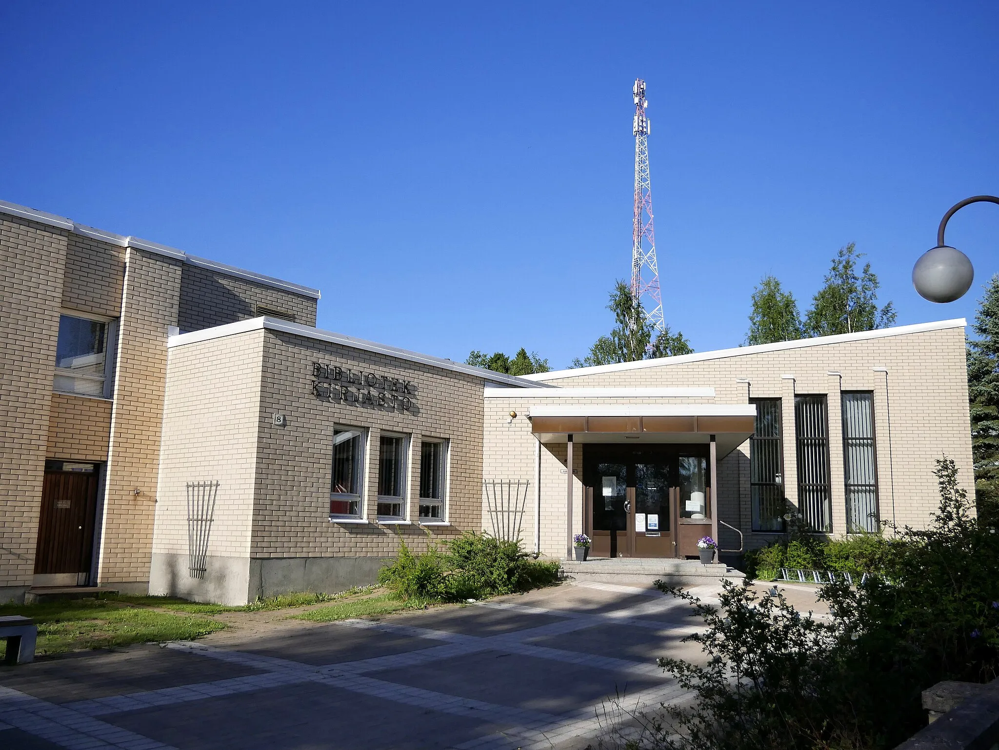 Photo showing: Library in Vöyri, Finland.