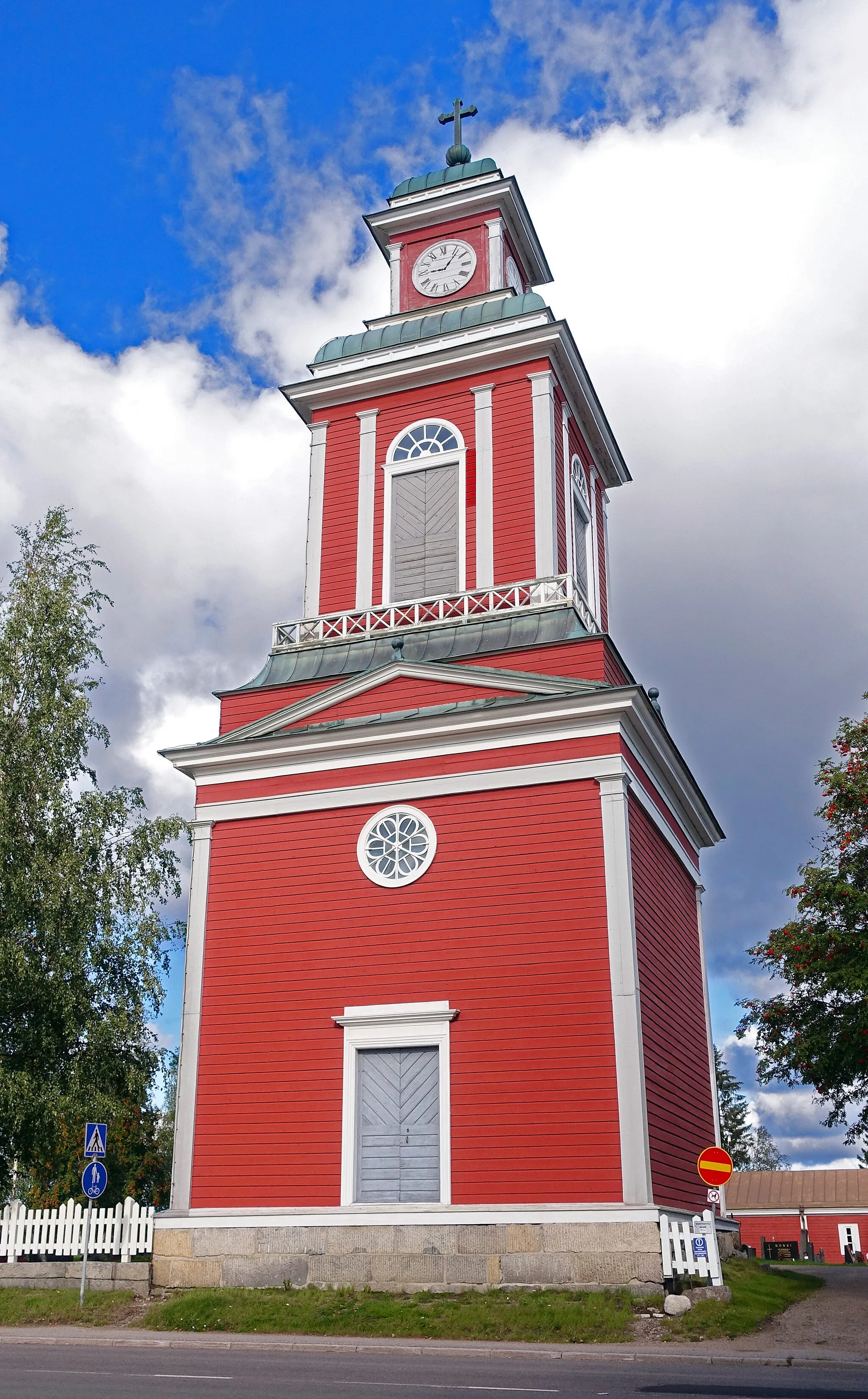 Photo showing: This is a photo of a monument in Finland identified by the ID 'Saarijärvi Church' (Q15630047)