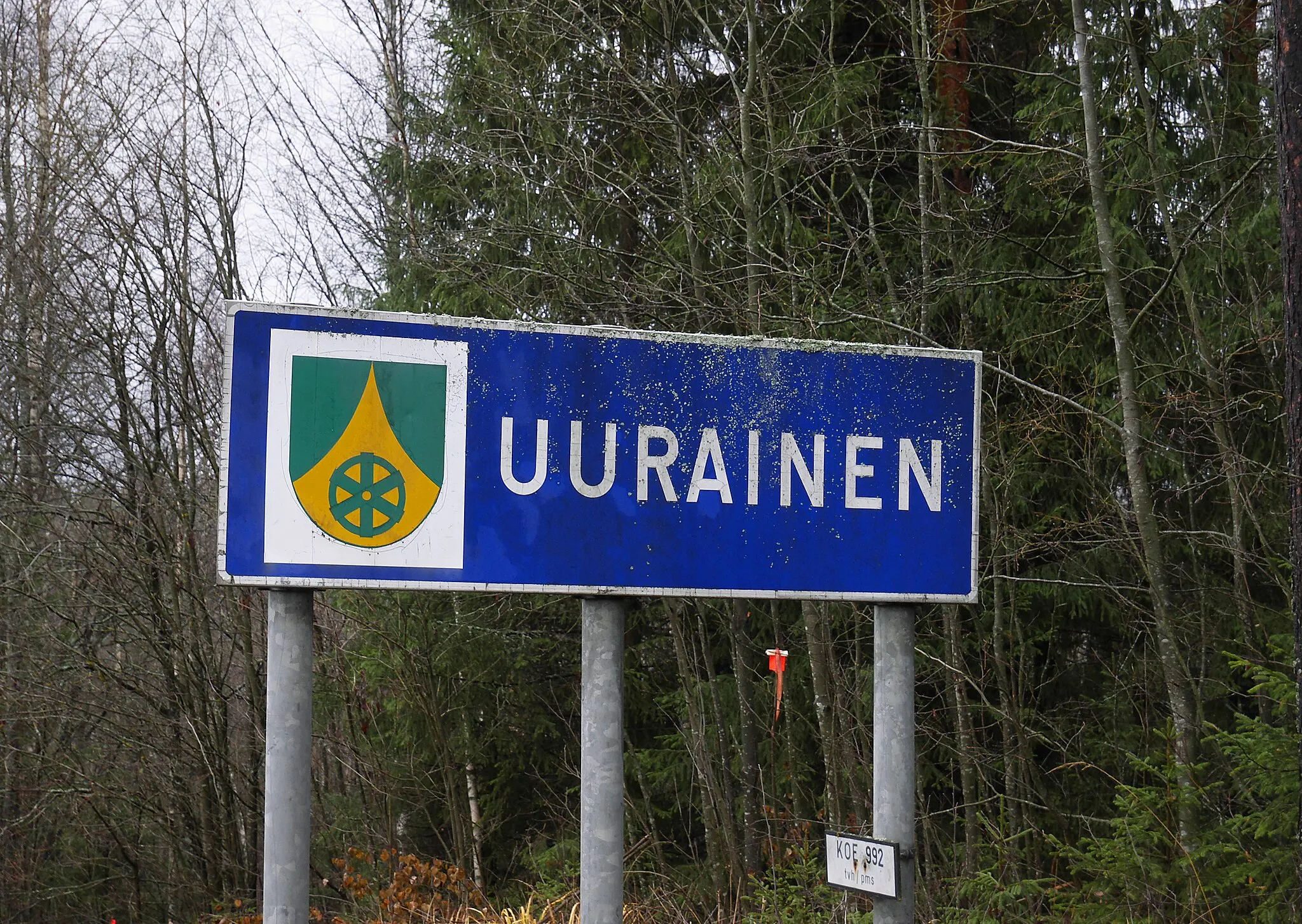 Photo showing: Uurainen municipal border sign.