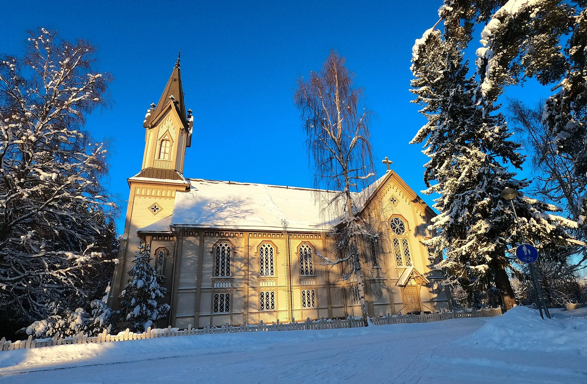 Photo showing: Hankasalmi Church in winter 2021.